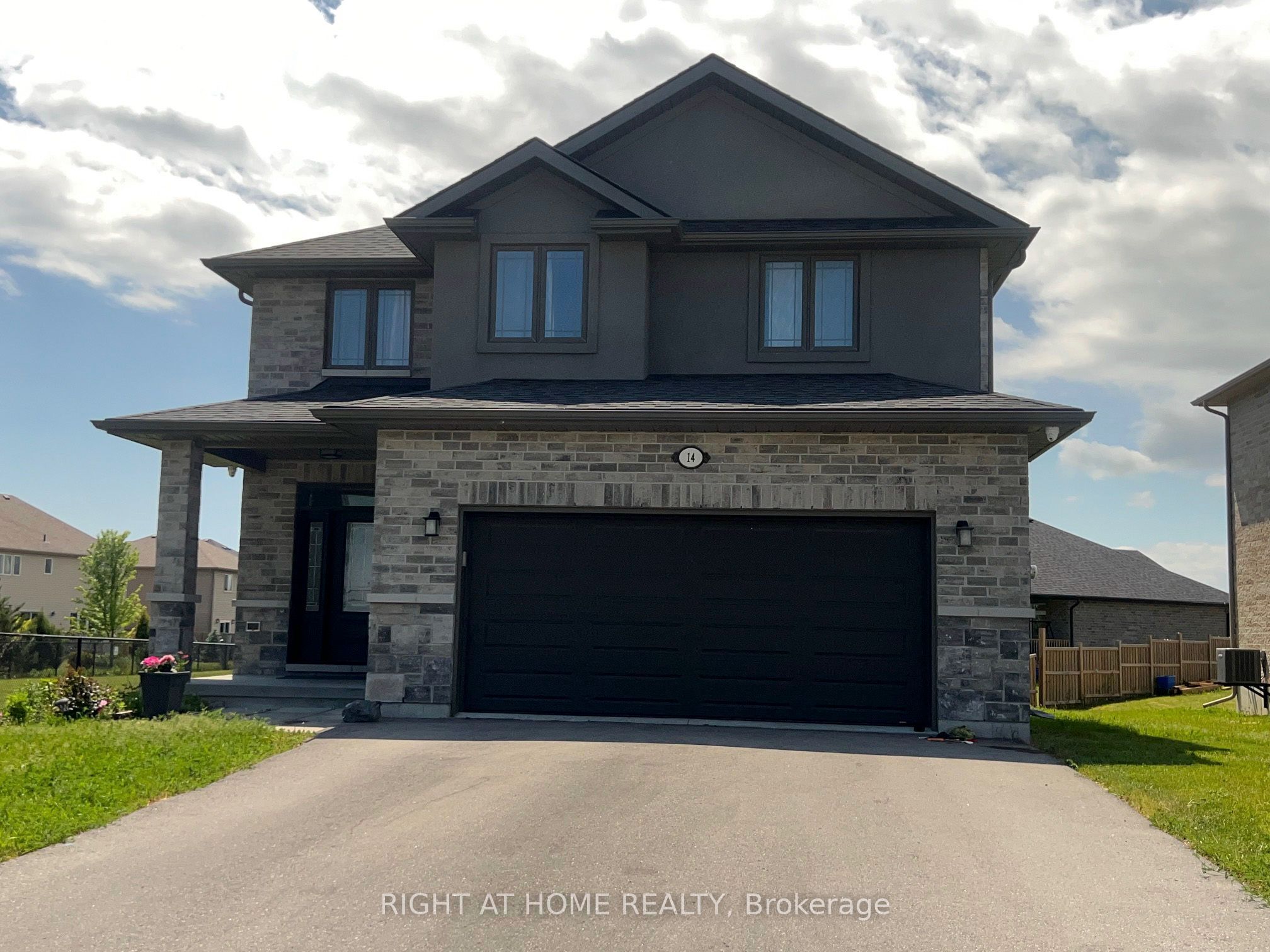 14 Mountain Ash Drive, Belleville, ON K8N 0E3