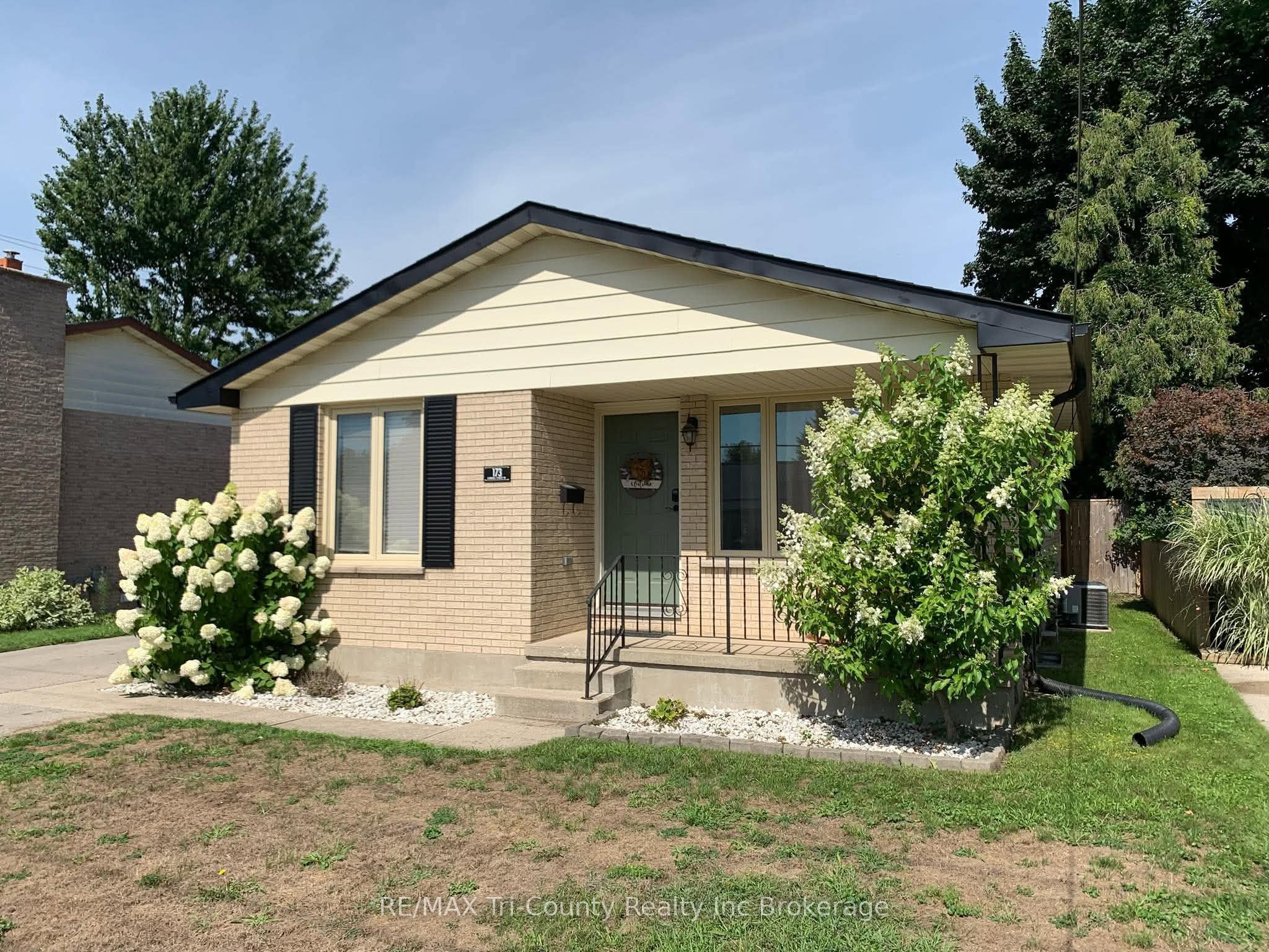 173 Carroll Street W, Strathroy-Caradoc, ON N7G 3P8