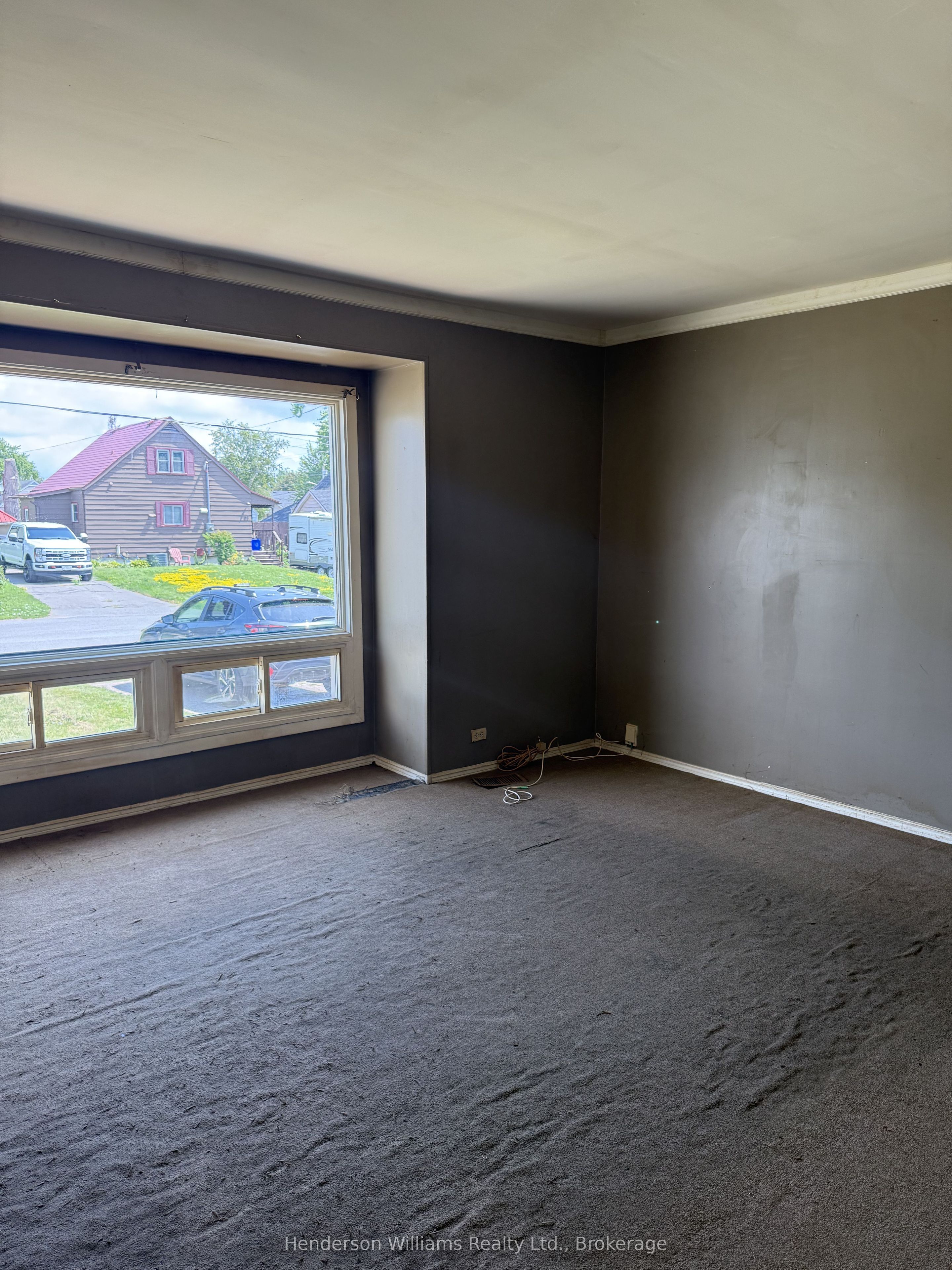 122 Golfdale Road, Belleville, ON K8N 4B1 photo 2