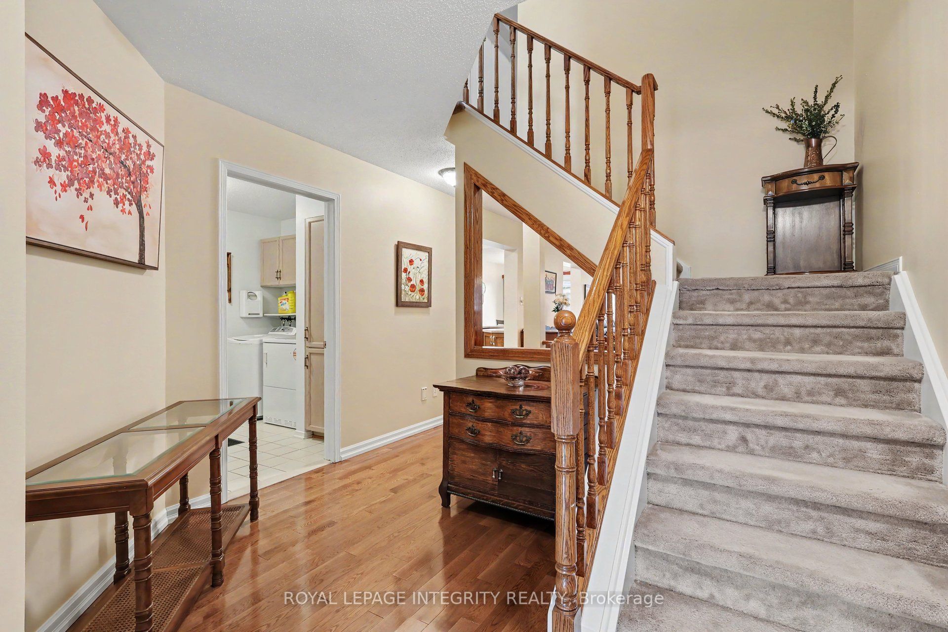 16 Streamwood Lane, Hunt Club - South Keys and Area, ON K1T 3R1 photo 4