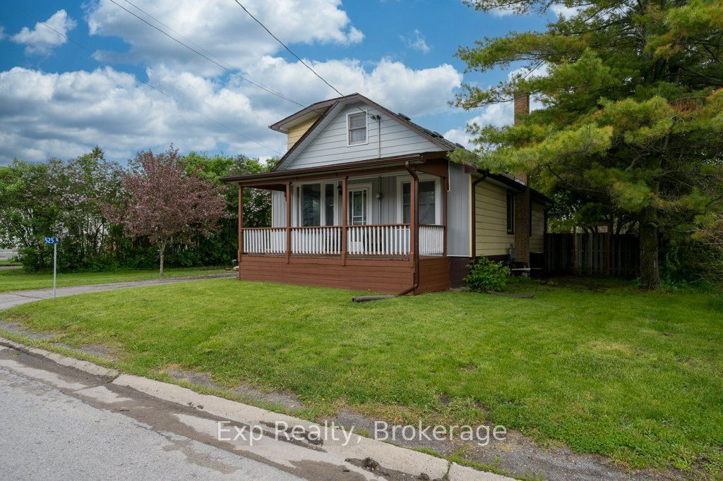 525 Cannifton Road N, Belleville, ON K0K 1V0 photo 3