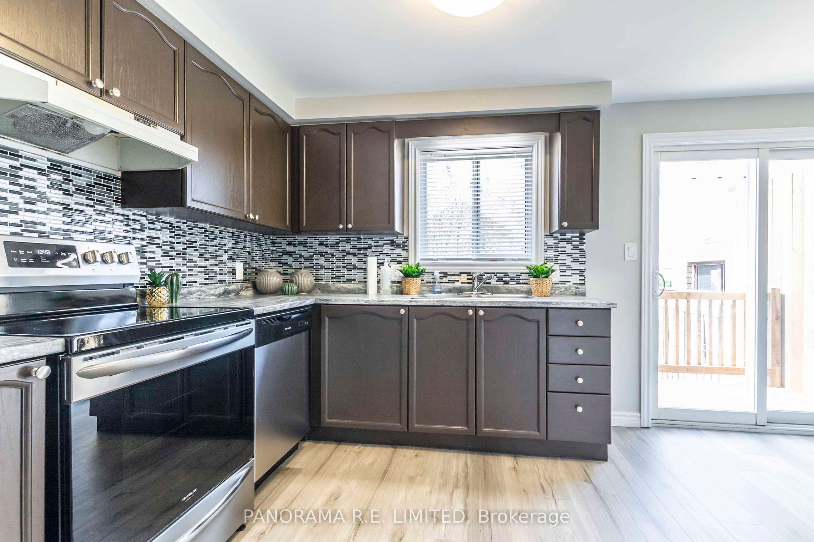 159 Northview Heights Drive, Cambridge, ON N1R 7M1 photo 4