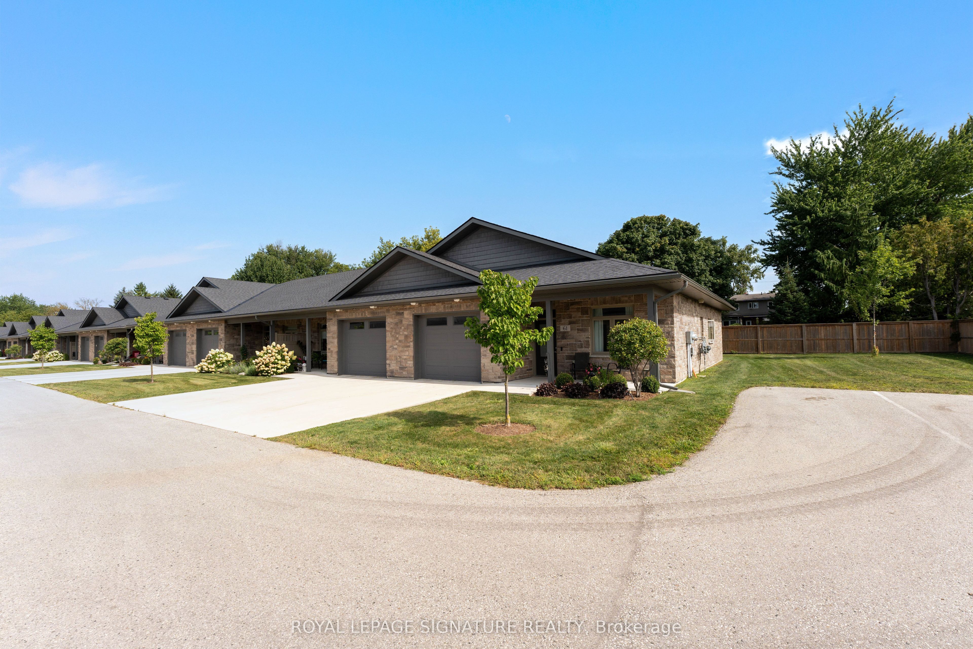 375 Mitchell Road S 61, North Perth, ON N4W 0H4 photo 3