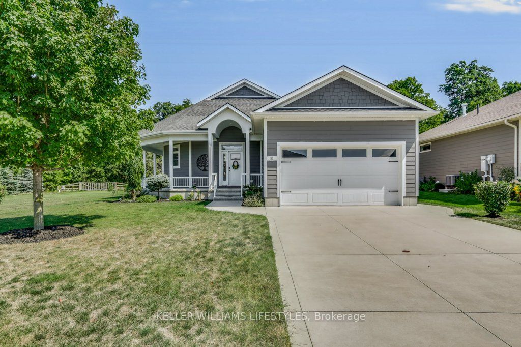 51 Deerfield Road, Lambton Shores, ON N0M 1T0