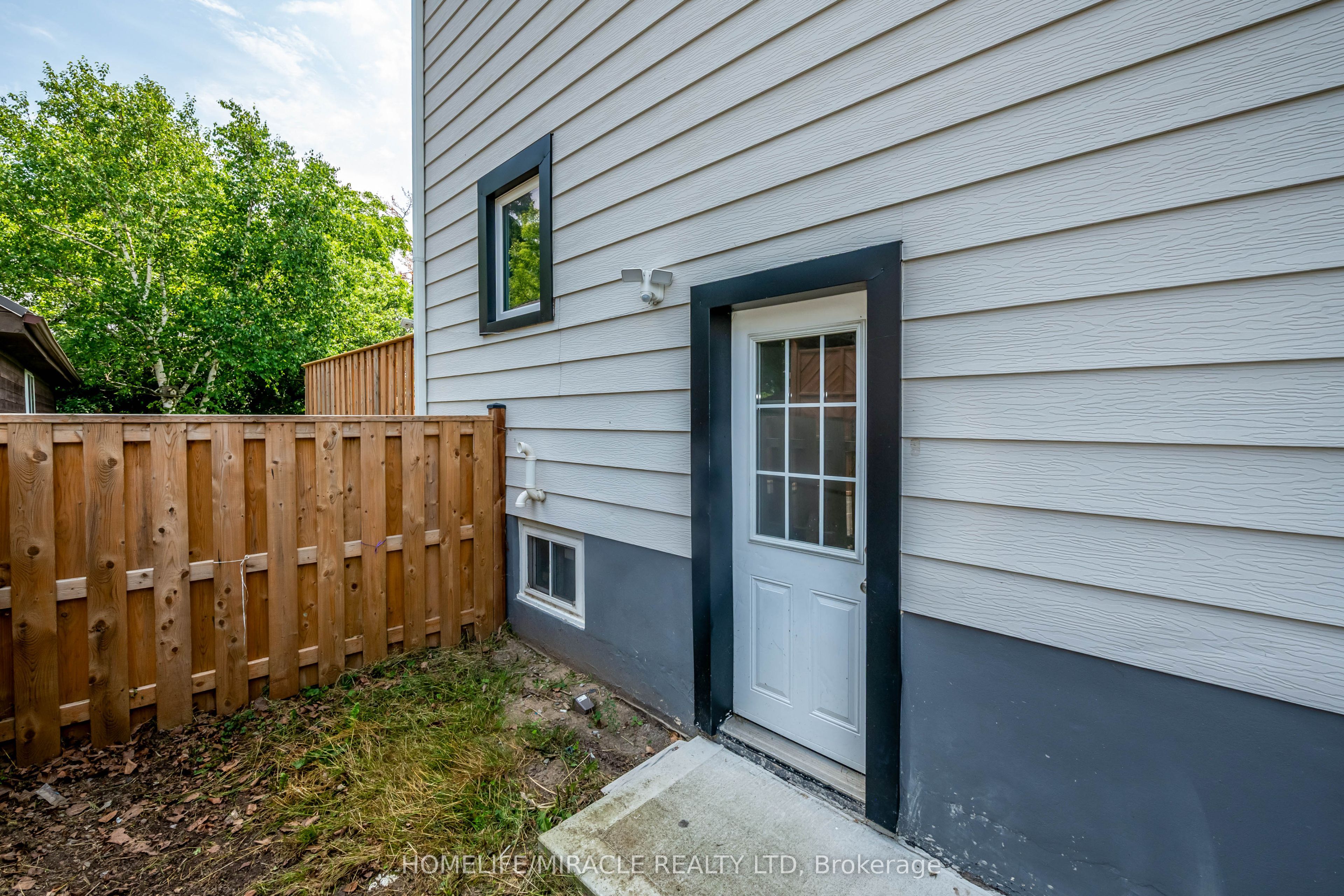 4428 Homewood Avenue Basement, Niagara Falls, ON L2E 4X5 photo 5