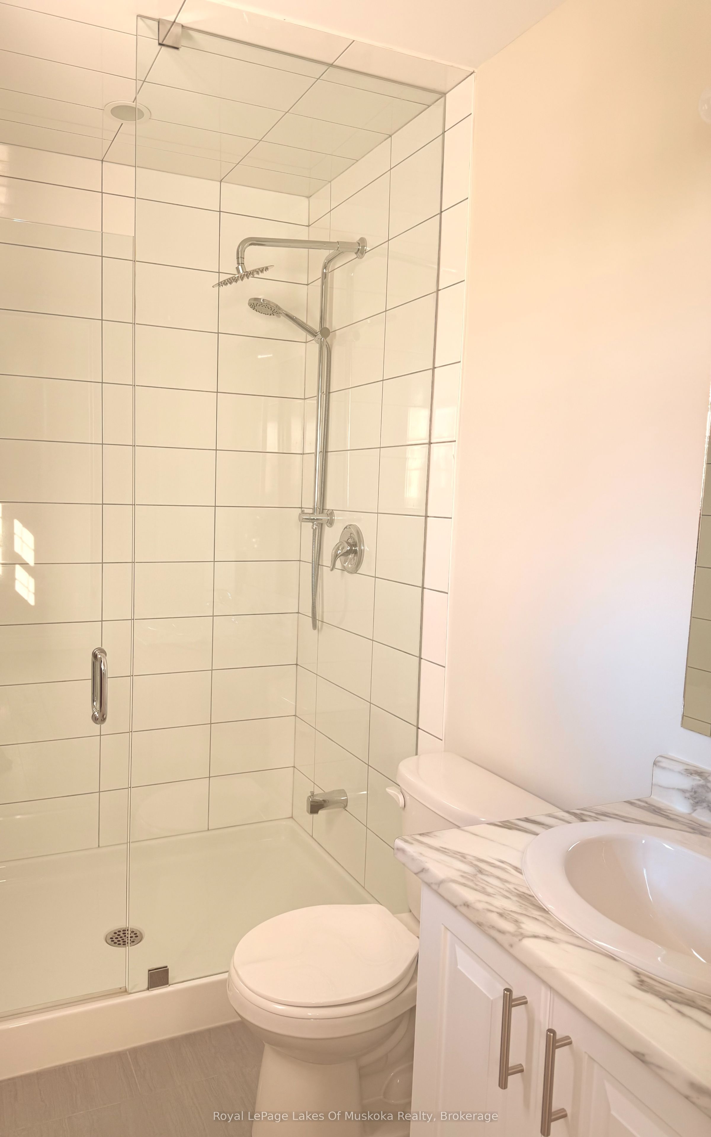 275 Daffodil Court, Gravenhurst, ON P1P 0B8 photo 5