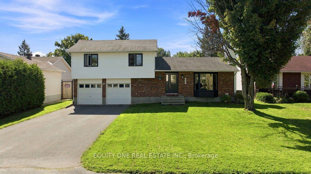 620 Loucks Drive, Russell, ON K4R 1B7