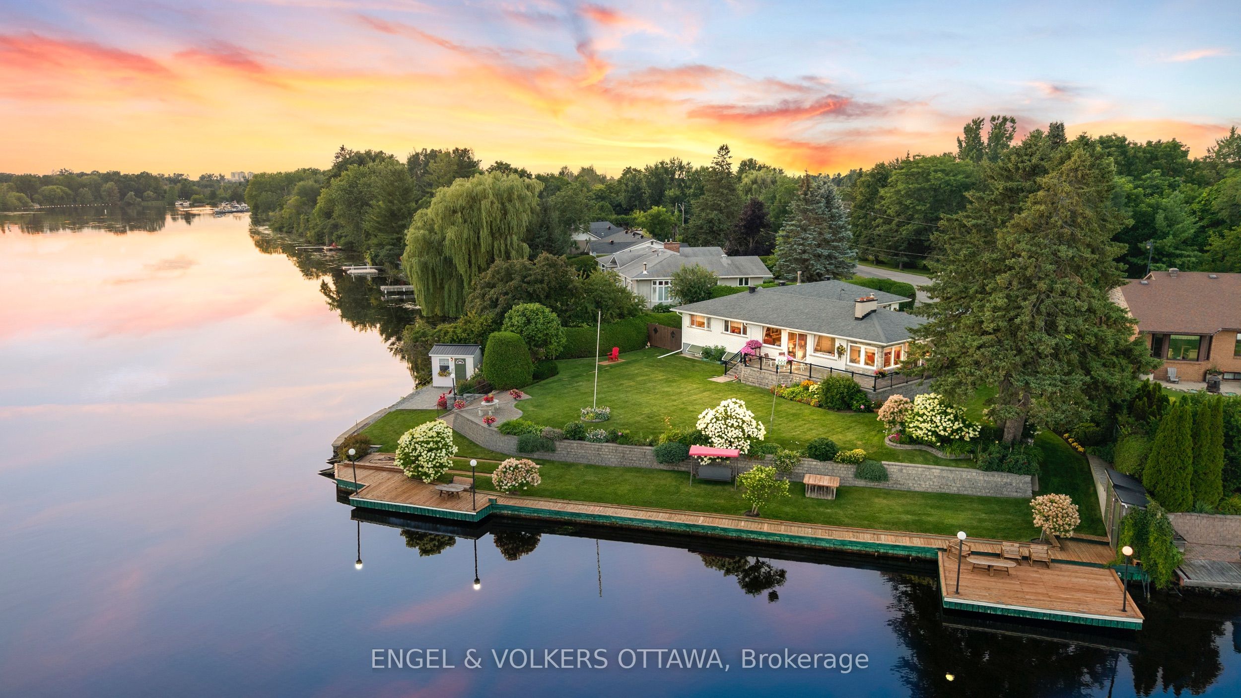 5046 Mowatview Court, Manotick - Kars - Rideau Twp and Area, ON K4M 1B2 photo 2