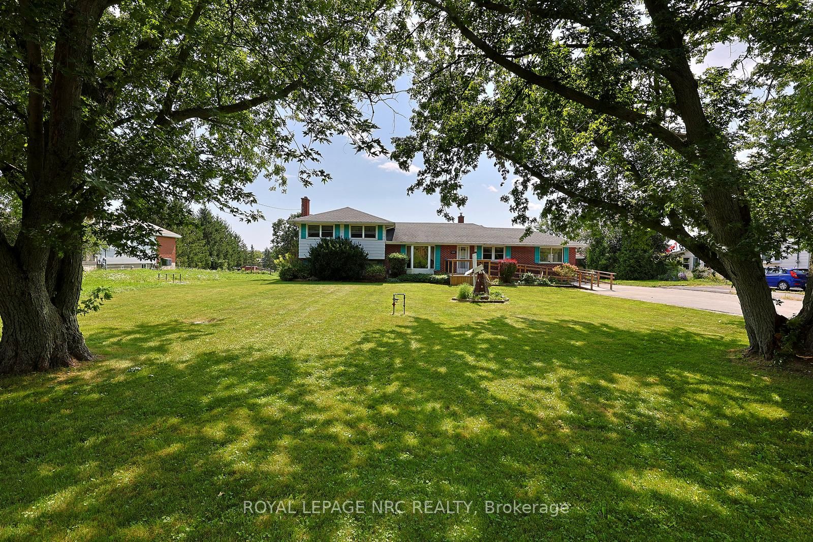 513 Ridge Road W, Grimsby, ON L3M 4E7