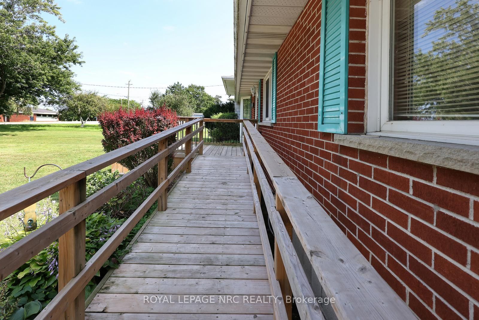 513 Ridge Road W, Grimsby, ON L3M 4E7 photo 4