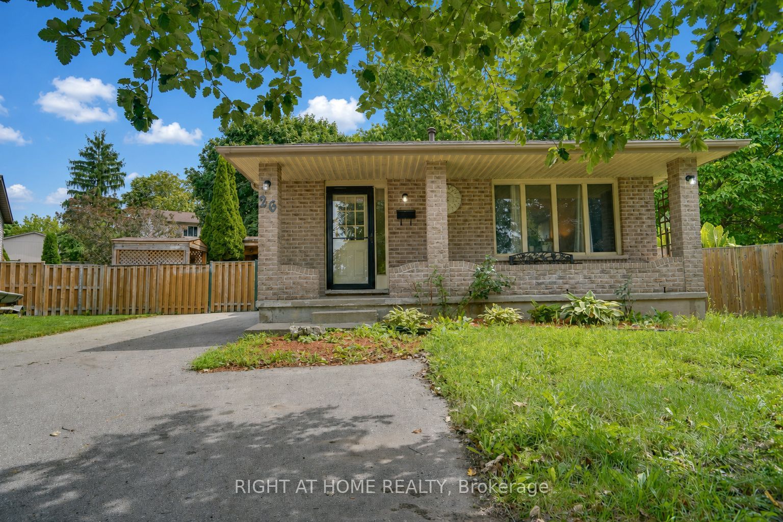 26 Mody Court, London East, ON N5Y 5G7