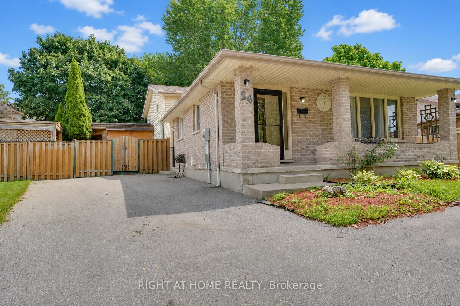 26 Mody Court, London East, ON N5Y 5G7 photo 2