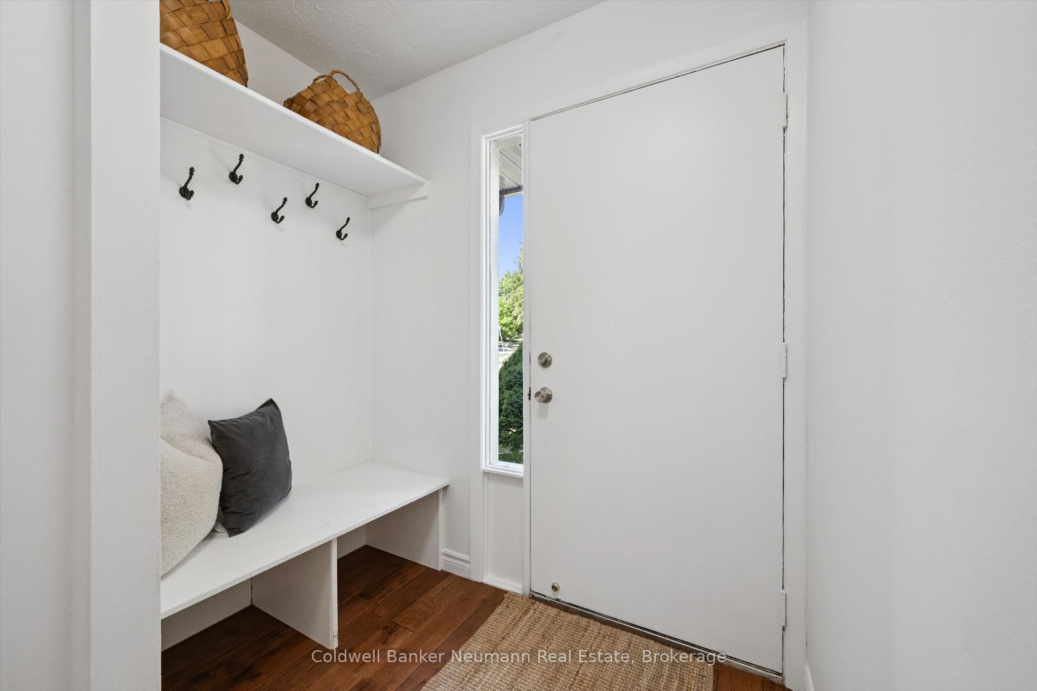 3 Meadow Crescent, Guelph, ON N1H 6V1 photo 2