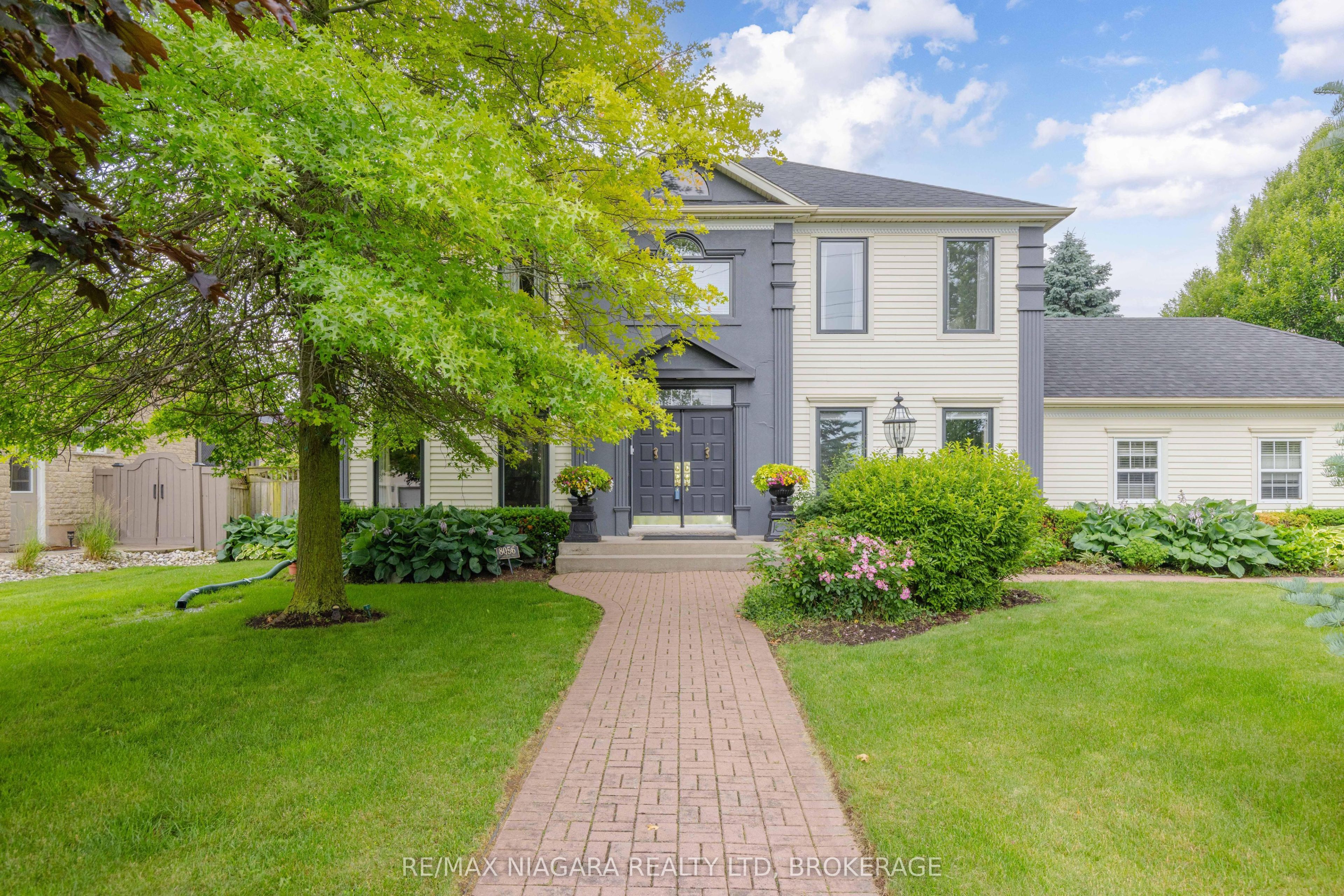 8056 Cathedral Drive, Niagara Falls, ON L2H 2Z2 photo 4