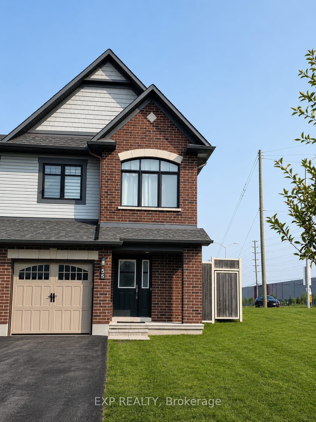 55 Fallengale Crescent, Kanata, ON K2T 0K9