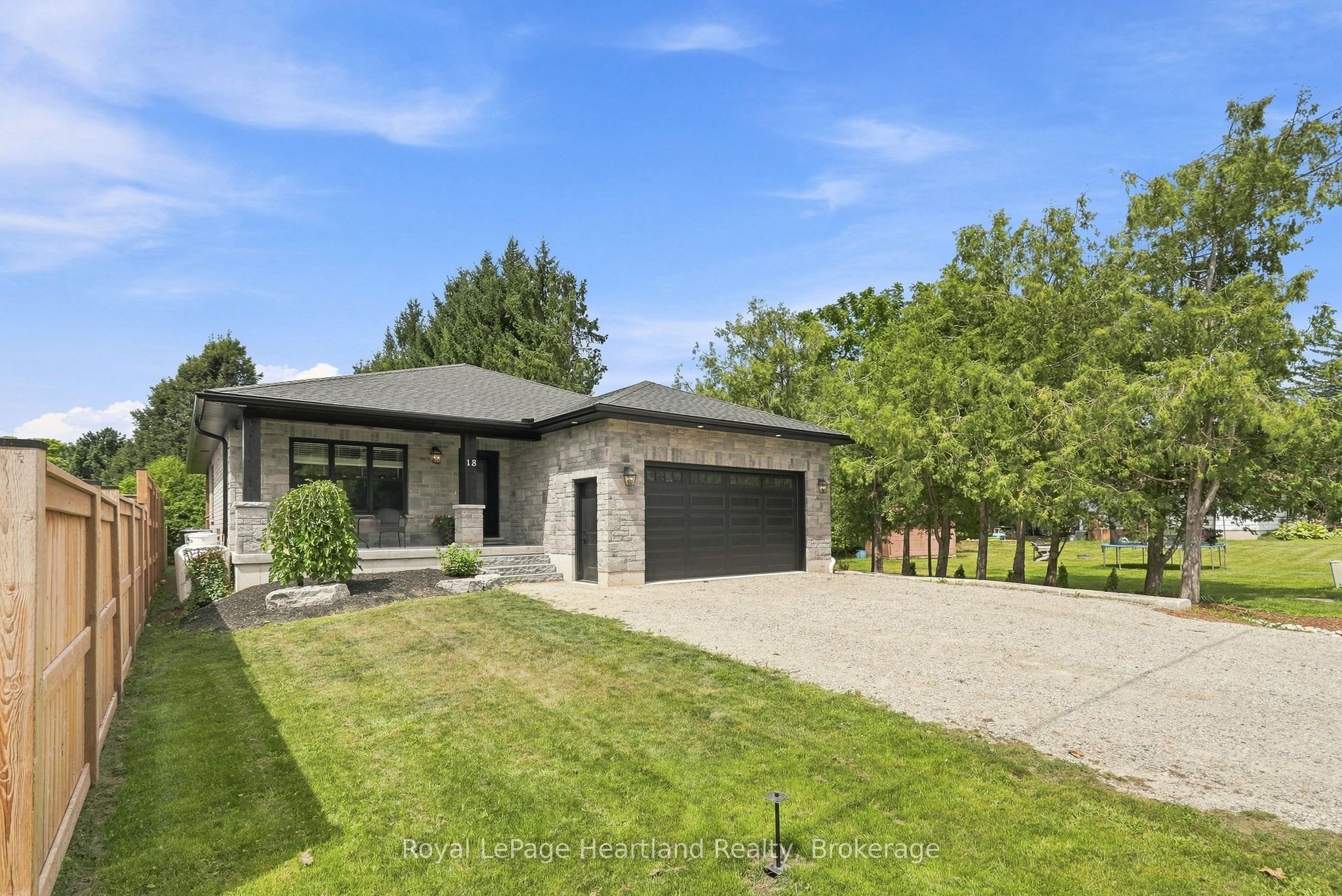18 Geddes Street W, Minto, ON N0G 1M0 photo 3