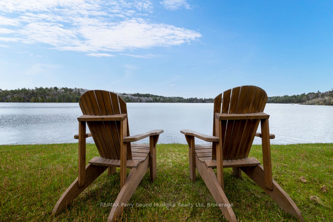 247 Blue Jay Road, French River, ON P0M 2N0 photo 2