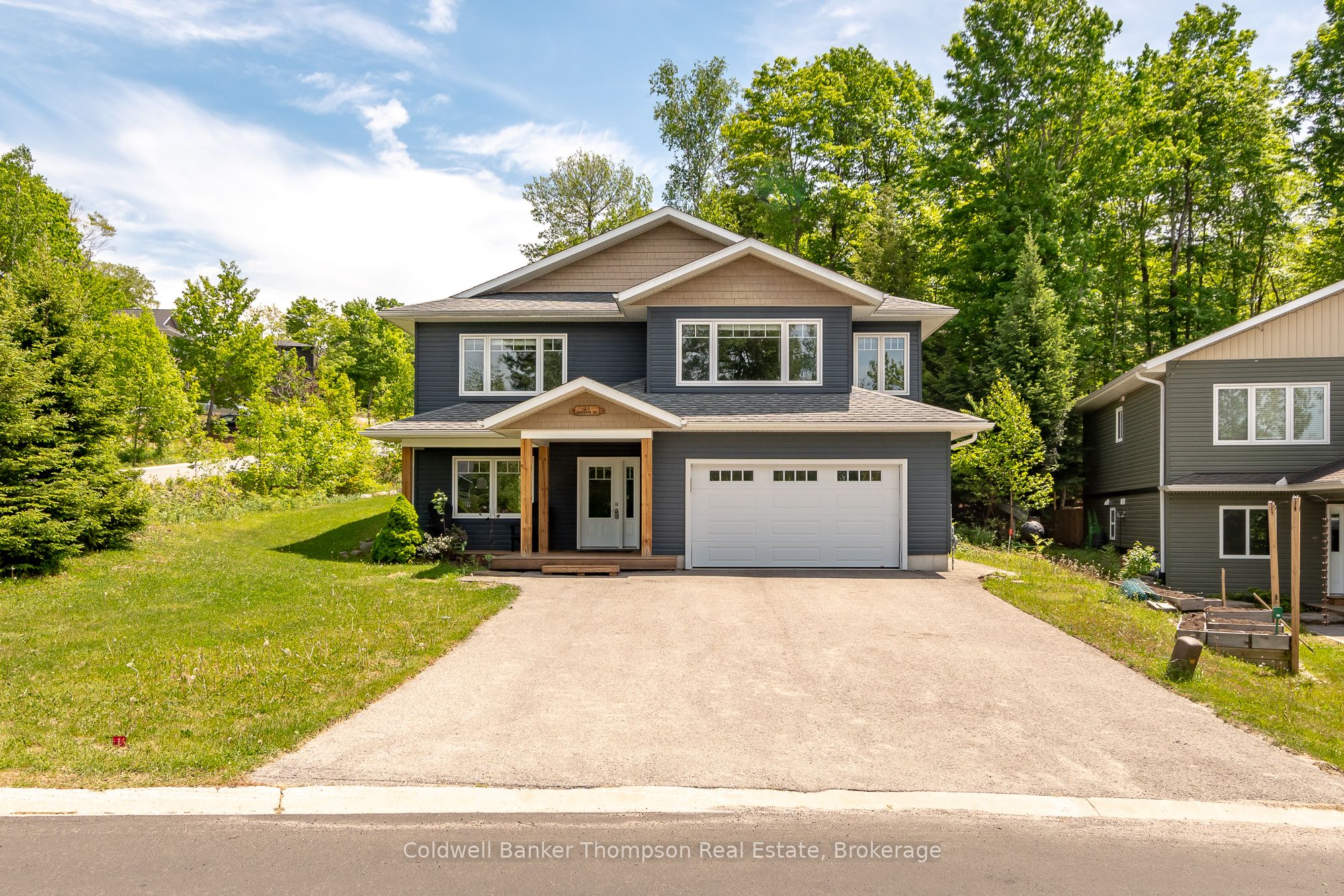 20 Goodwin Drive, Huntsville, ON P1H 2R3