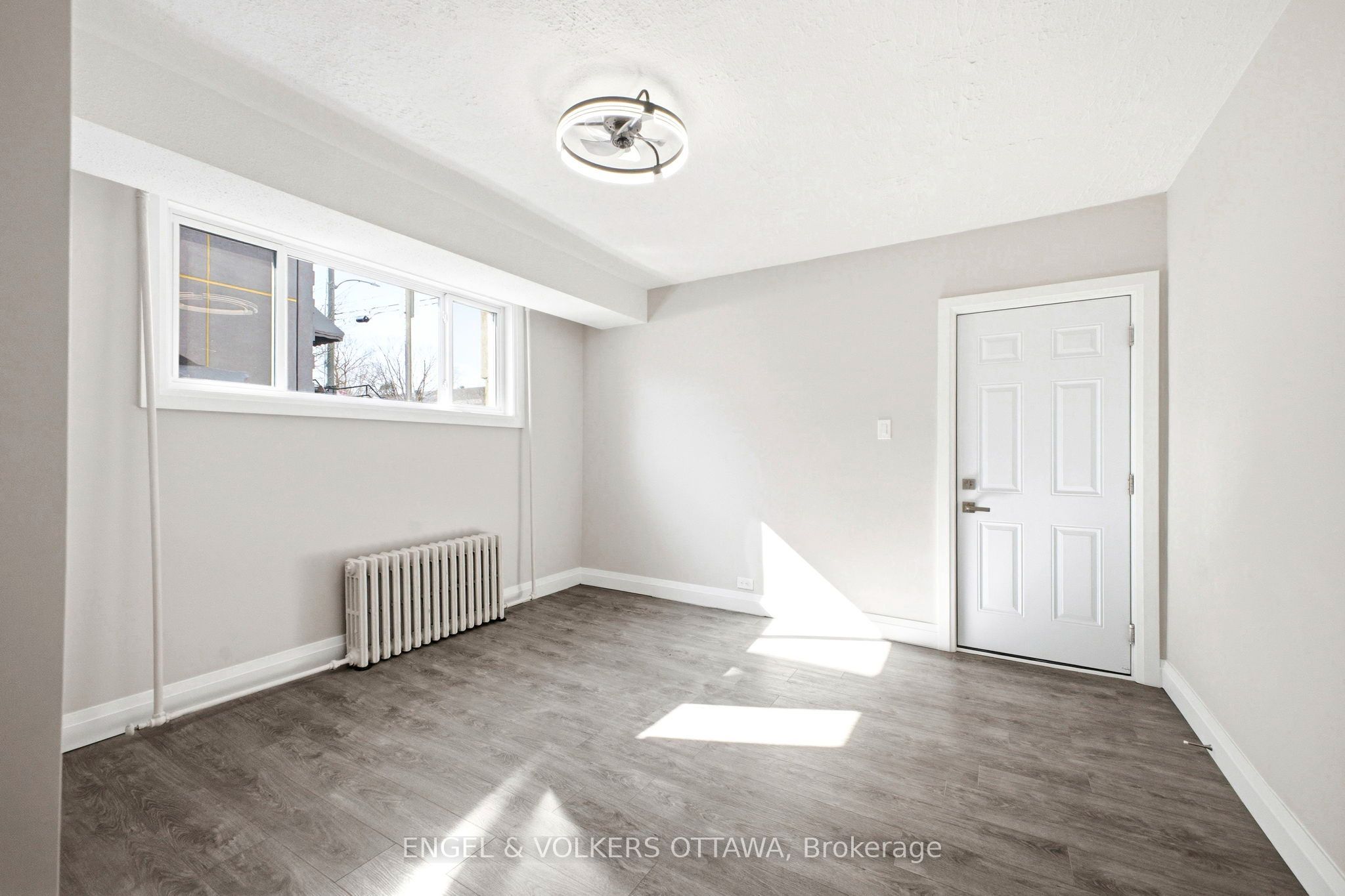287 St Laurent Boulevard 1, Manor Park - Cardinal Glen and Area, ON K1K 2Z3 photo 4