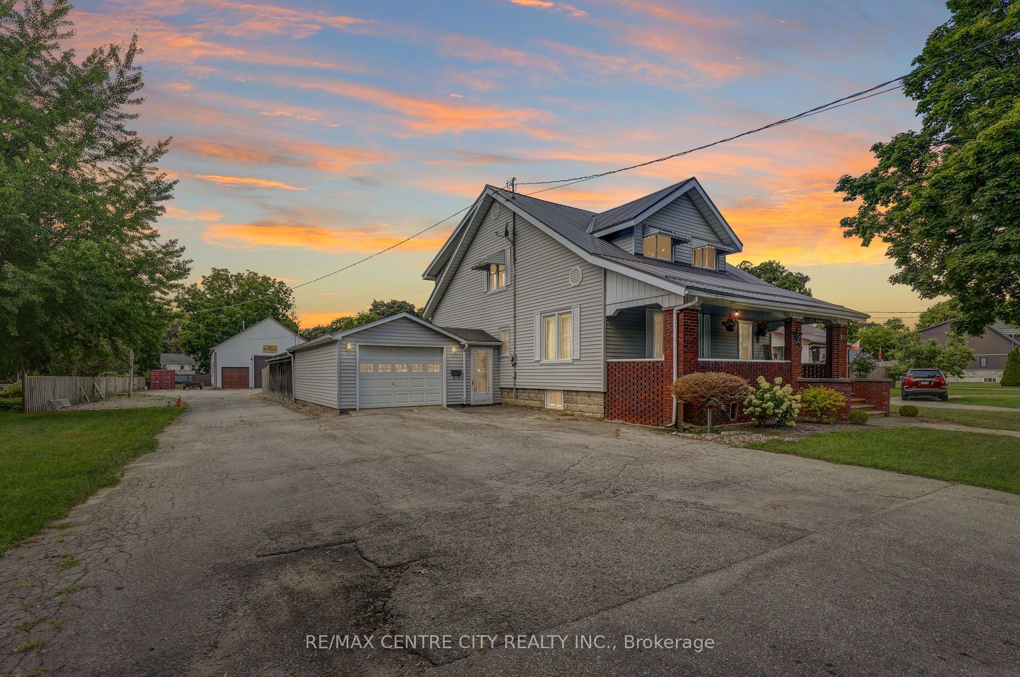 264 John Street S, Aylmer, ON N5H 2E2 photo 2