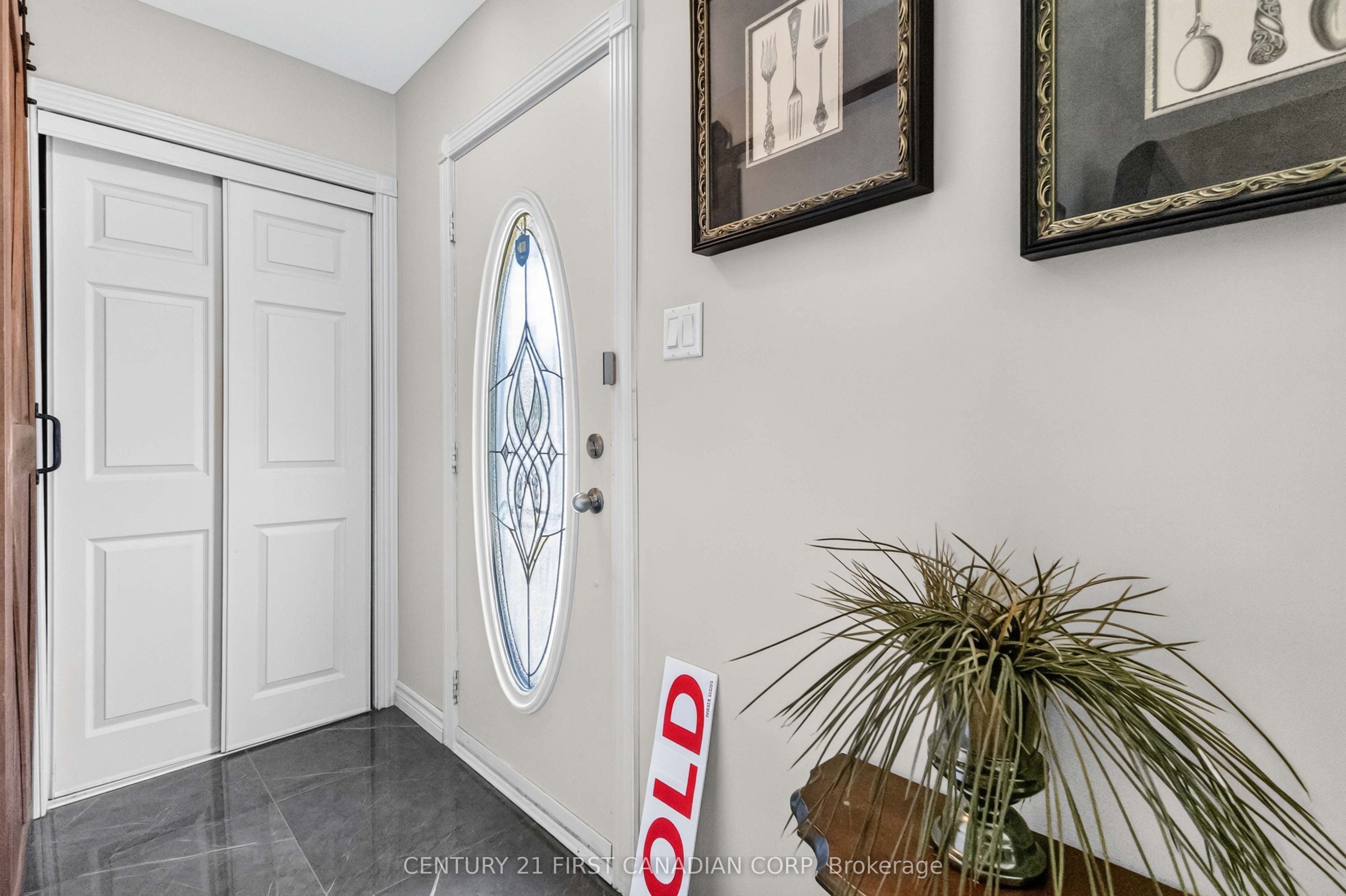 138 Harding Crescent, London South, ON N6E 1G3 photo 3