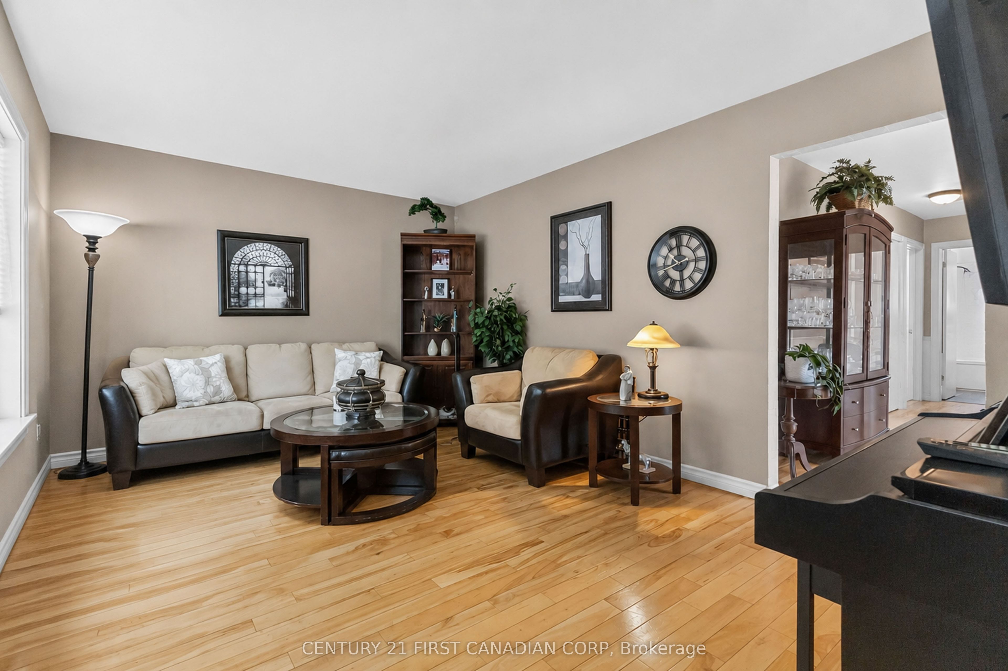 138 Harding Crescent, London South, ON N6E 1G3 photo 4