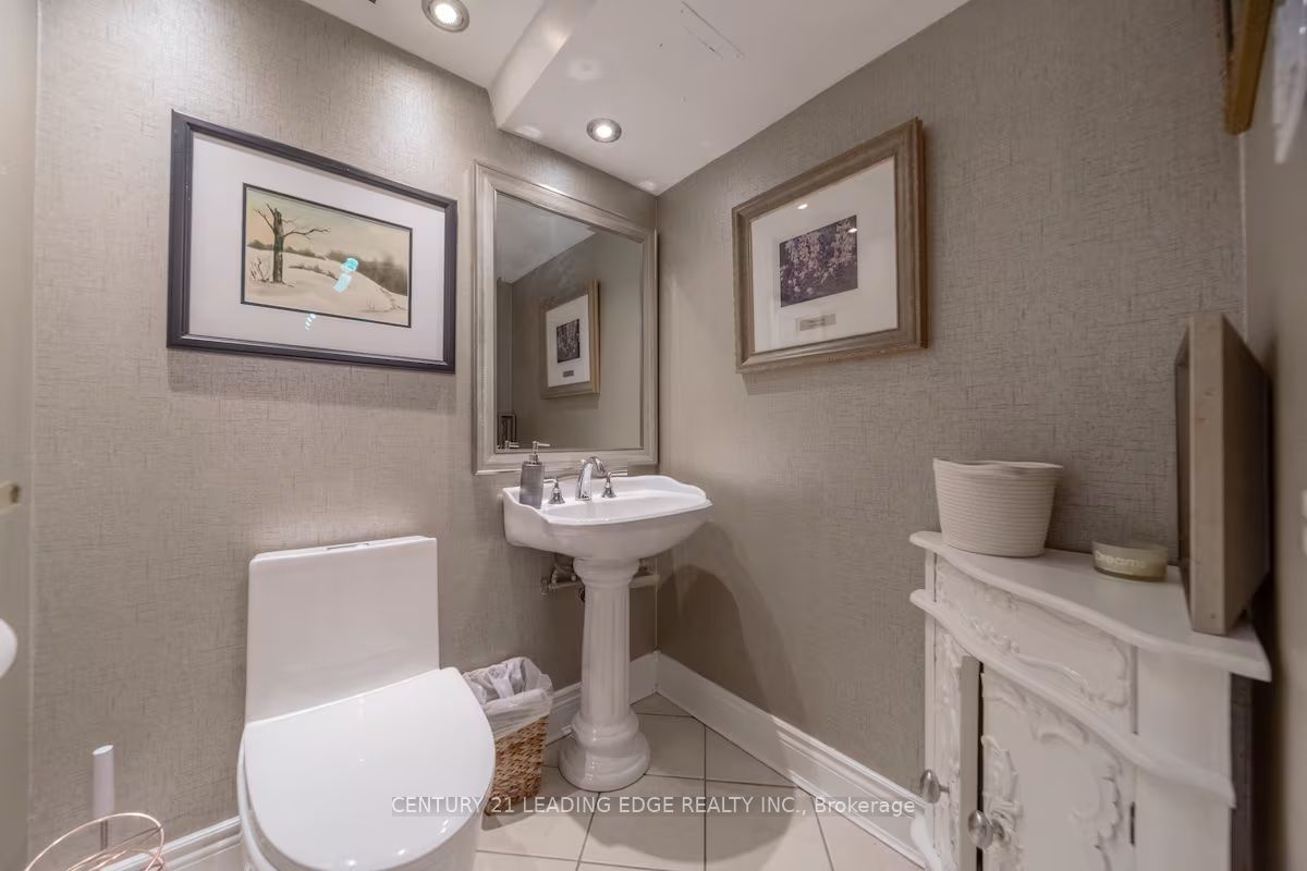 380 King Street 1805, London East, ON N6B 3L6 photo 2