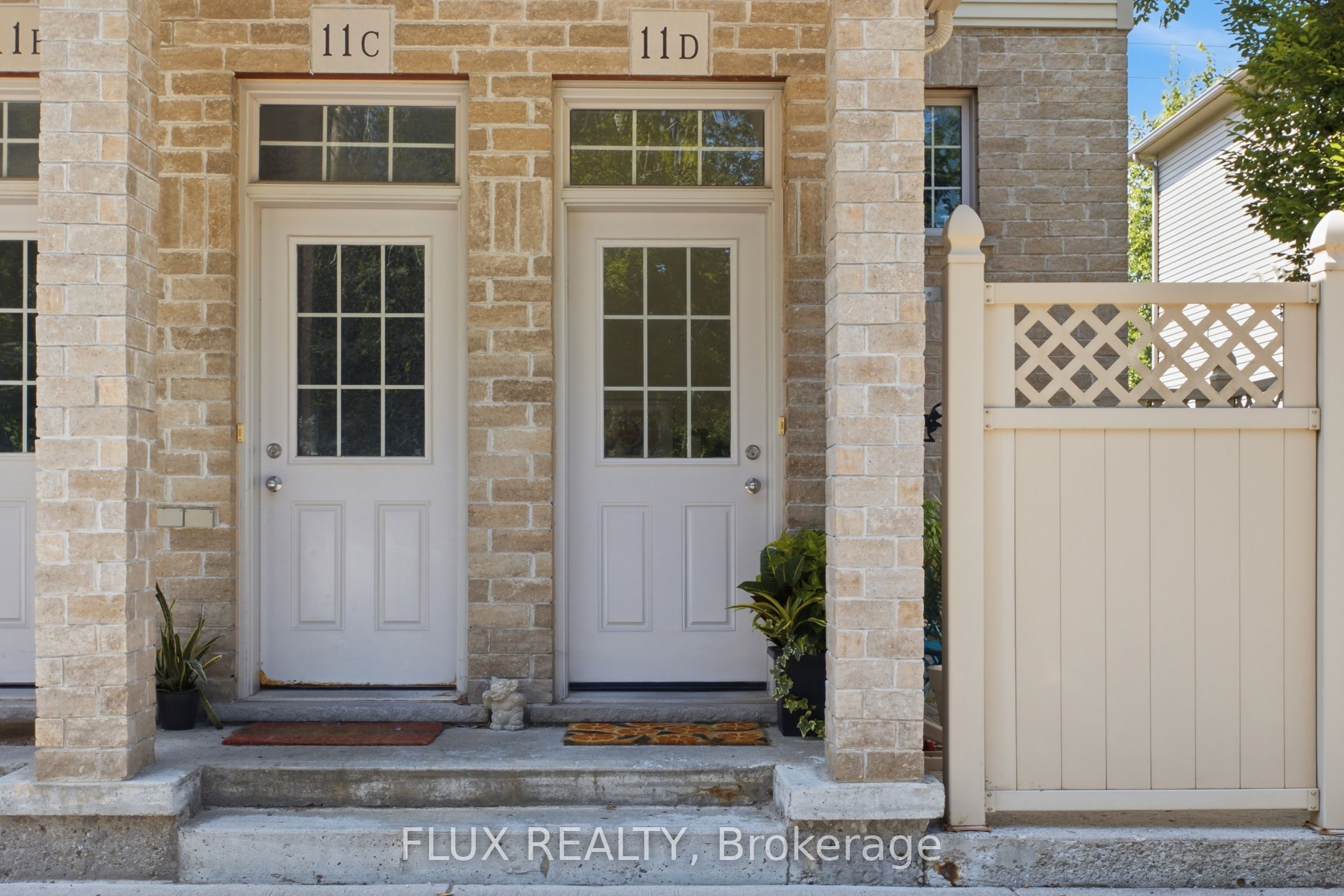 1941 Ottawa Street S D11, Kitchener, ON N2E 0C2 photo 3