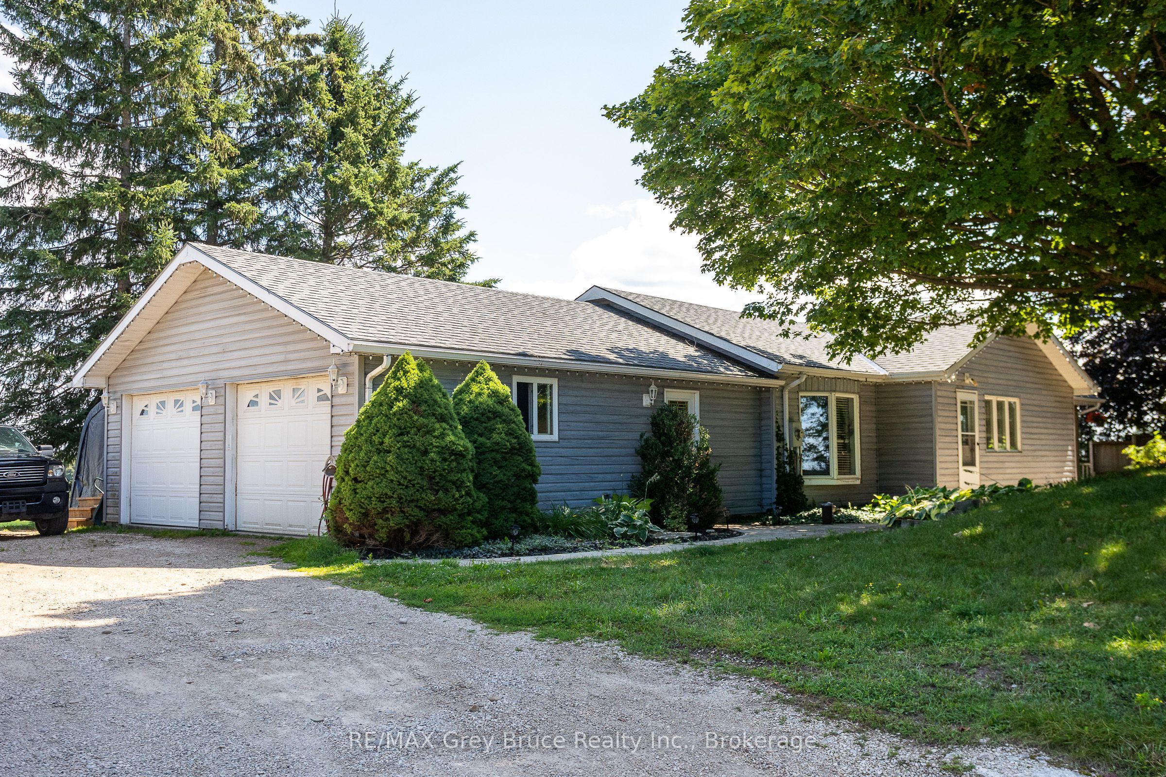 21486 Grey 16 Road, Chatsworth, ON N0H 2N0