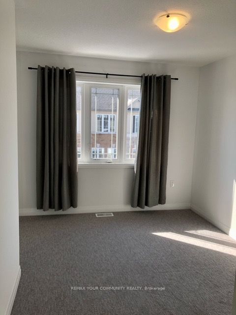 43 Laguna Village Crescent N, Hamilton, ON L0R 1P0 photo 2