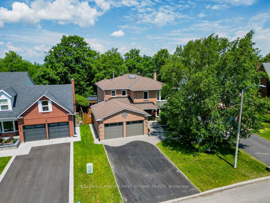 605 Brookridge Crescent, Orleans - Cumberland and Area, ON K4A 1Z6 photo 3