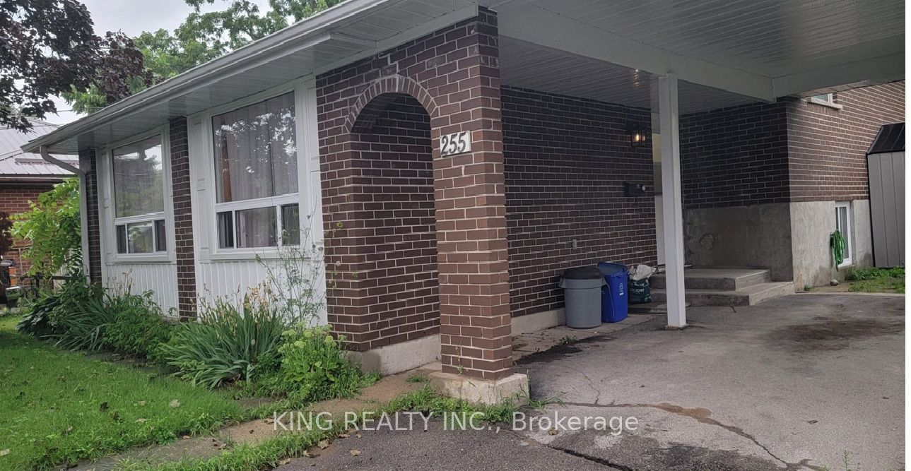 255 Woodward Avenue, Selwyn, ON K9L 1K1