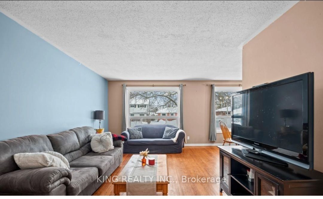 255 Woodward Avenue, Selwyn, ON K9L 1K1 photo 2
