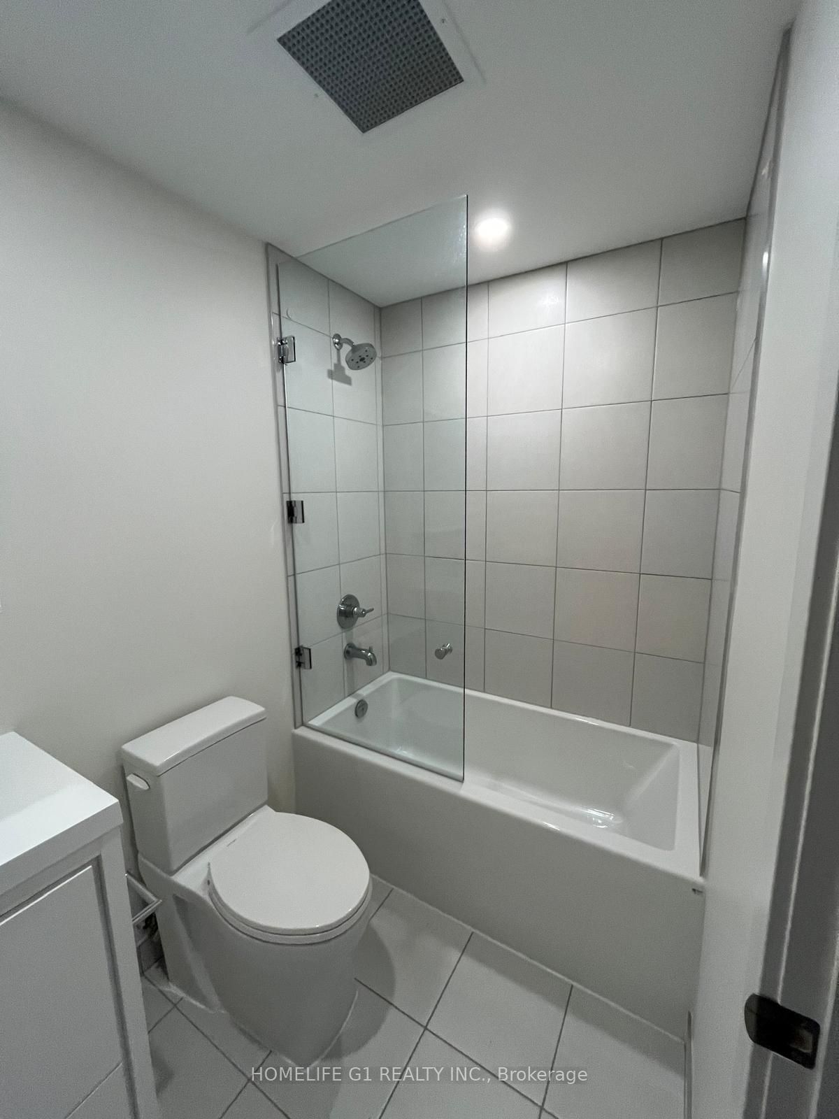212 Kingwilliams Street 522, Hamilton, ON L8R 3N9 photo 3