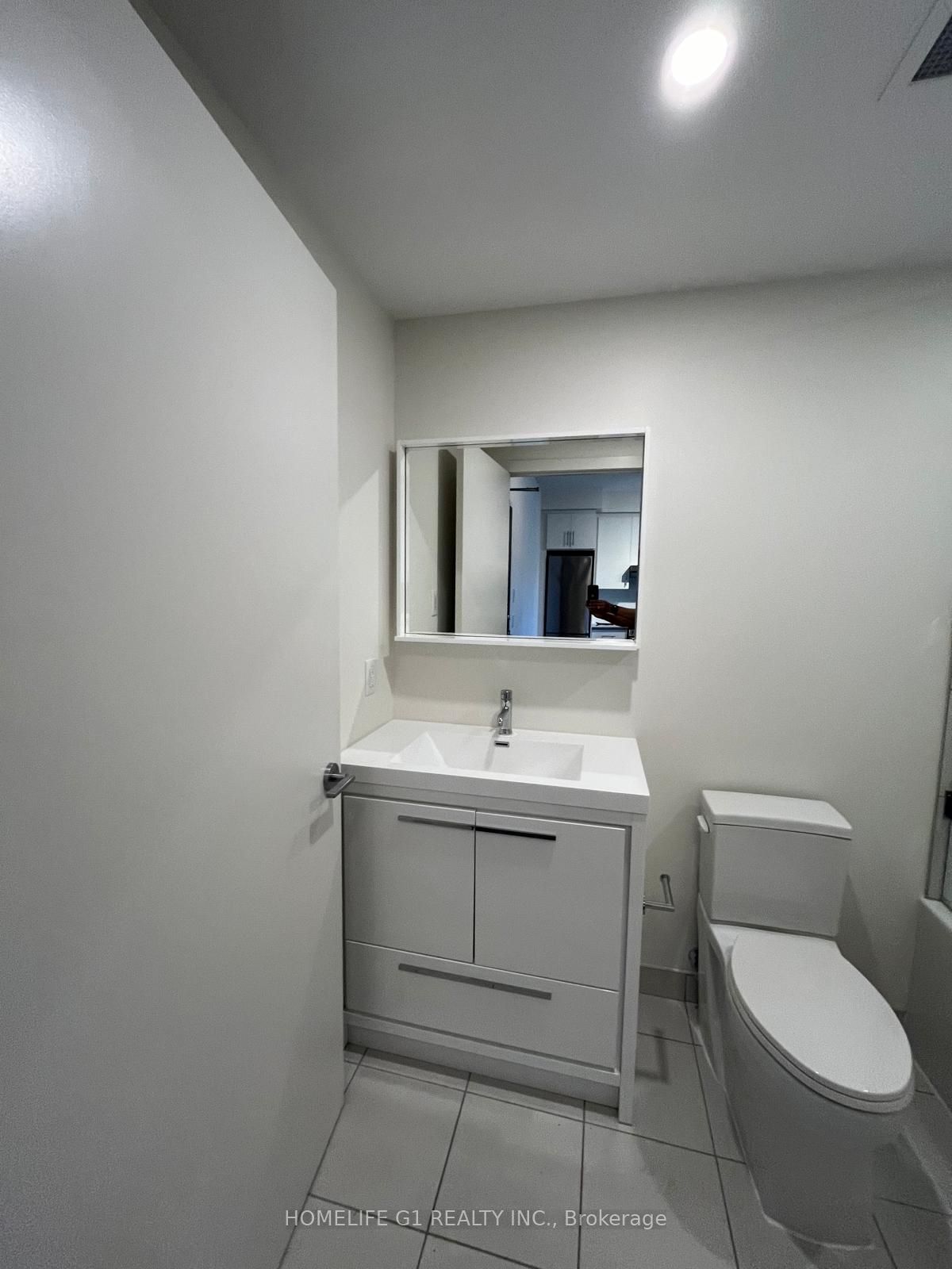 212 Kingwilliams Street 522, Hamilton, ON L8R 3N9 photo 4