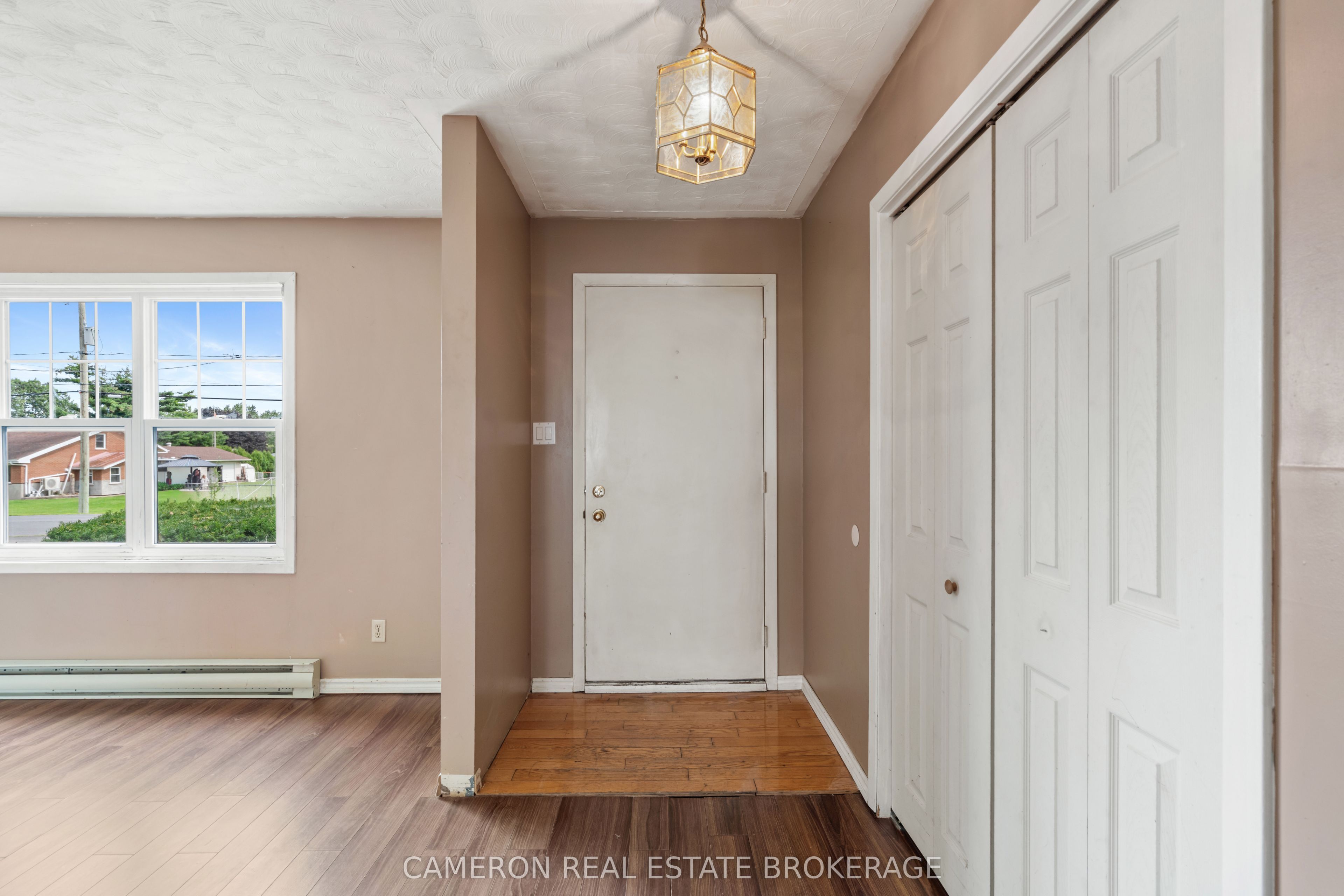 1706 Alguire Street, Cornwall, ON K6J 3N2 photo 4