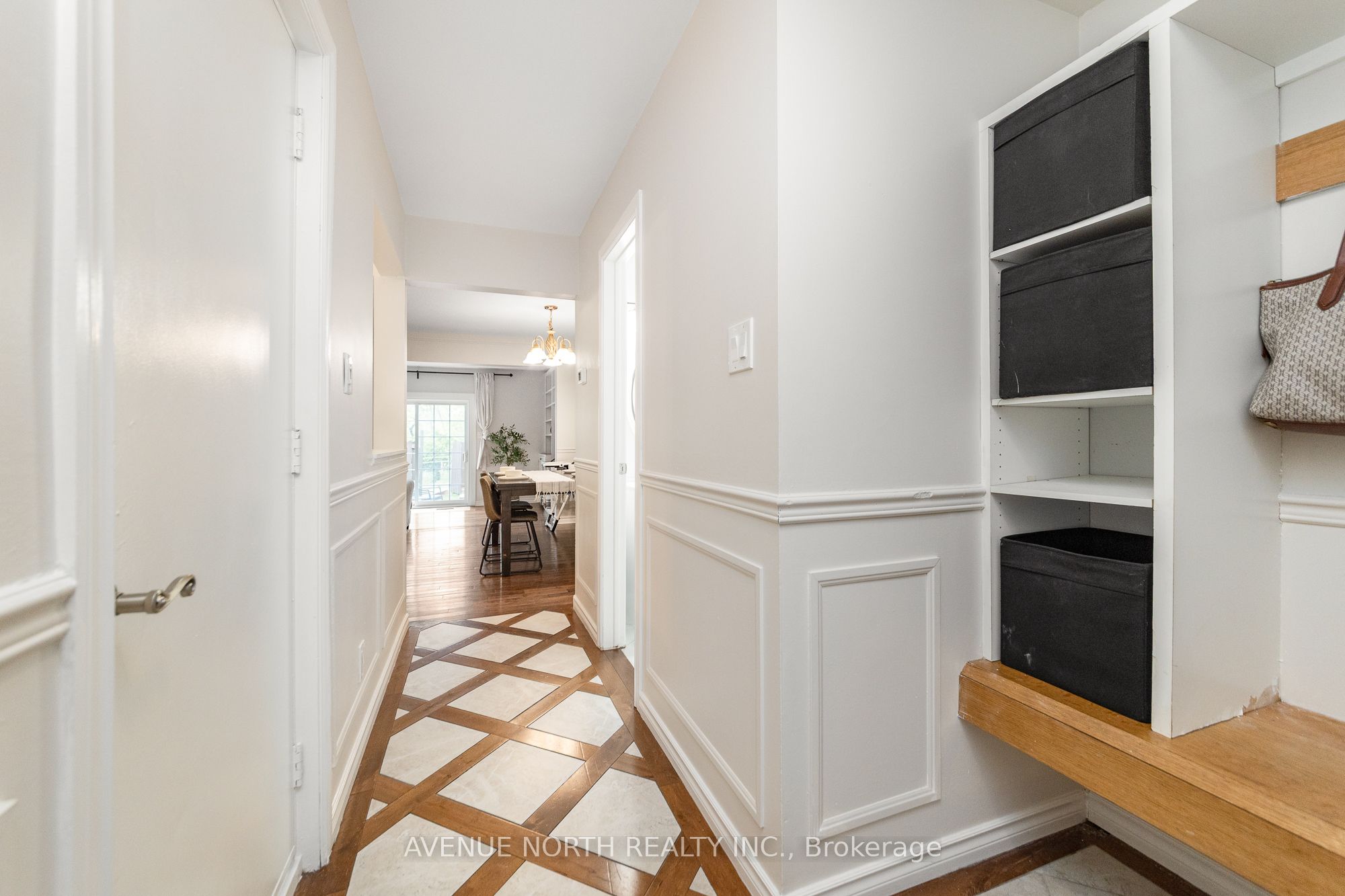 1103 Millwood Court, Orleans - Convent Glen and Area, ON K1C 3E9 photo 4