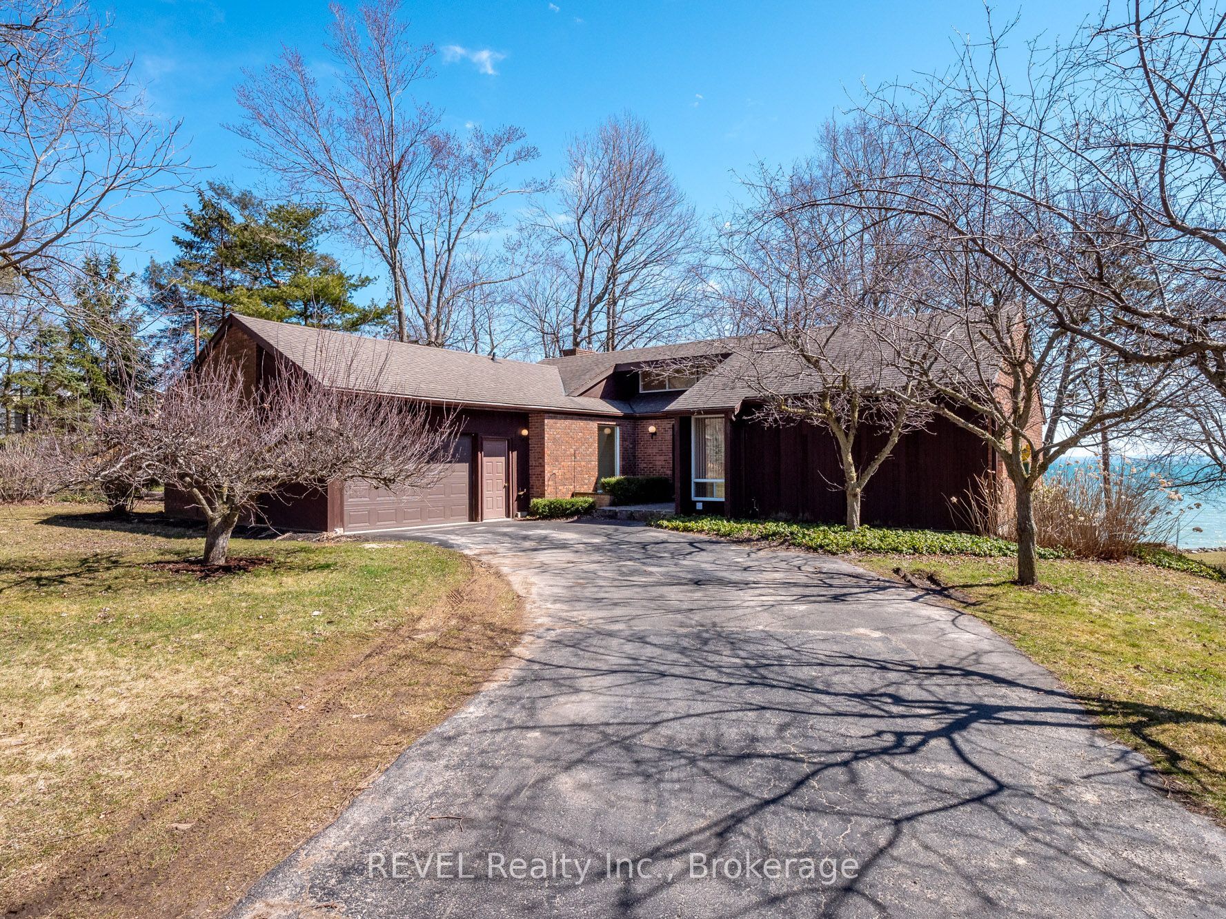 254 Prospect Point Road, Fort Erie, ON L0S 1N0 photo 4