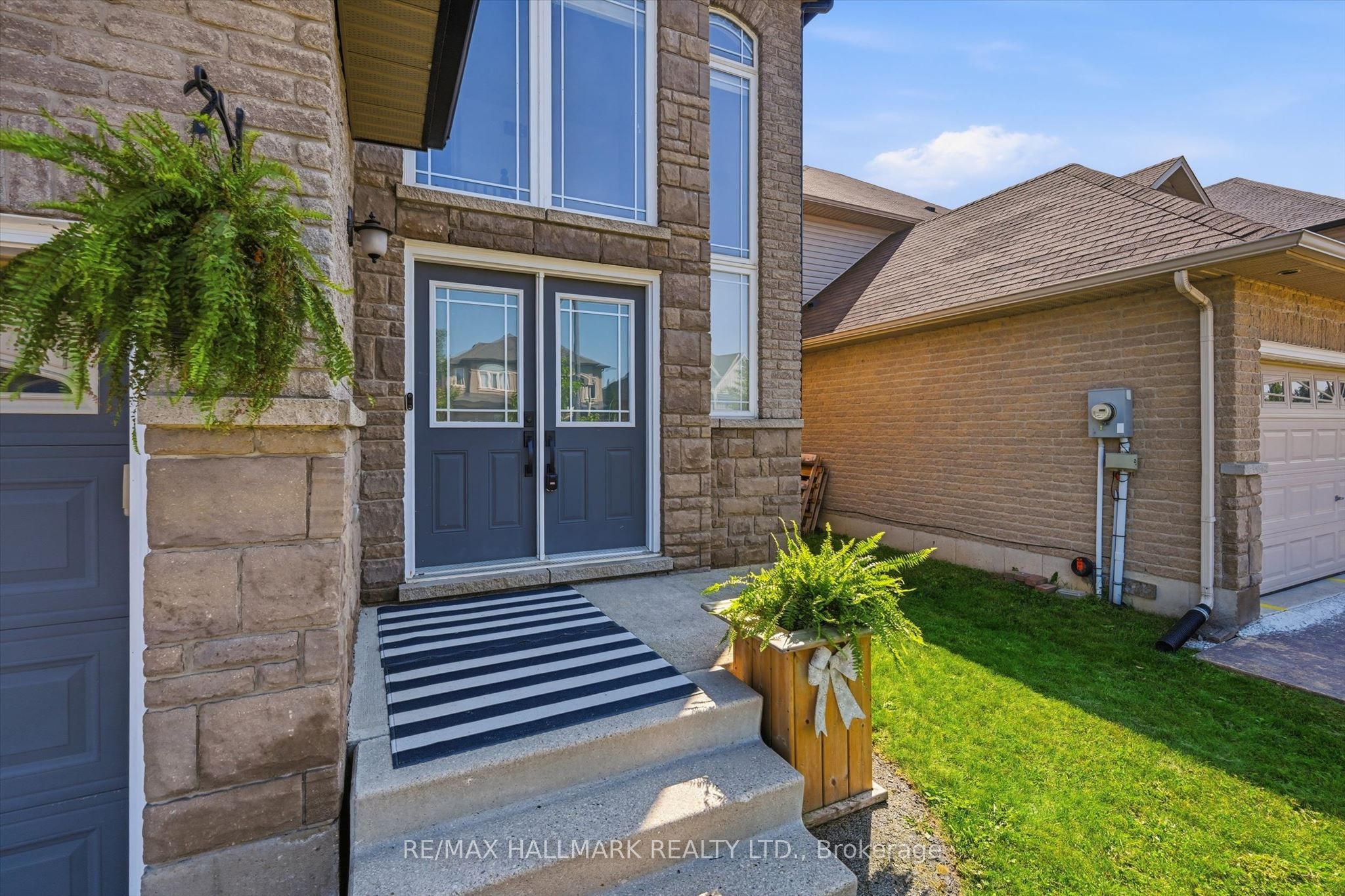 1334 Upper Paradise Road, Hamilton, ON L9B 0C3 photo 4
