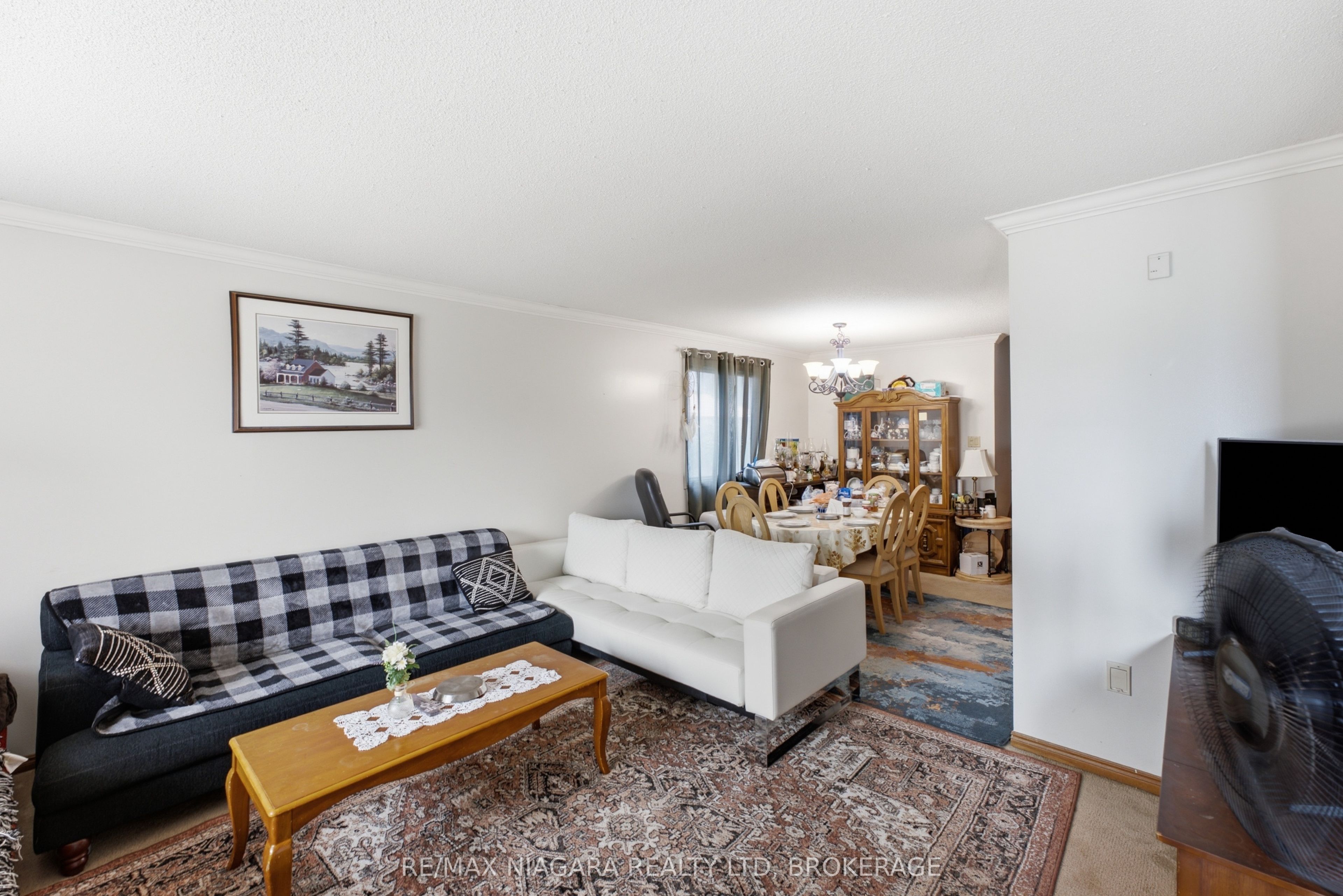 4989 Tara Avenue, Niagara Falls, ON L2H 2V8 photo 3