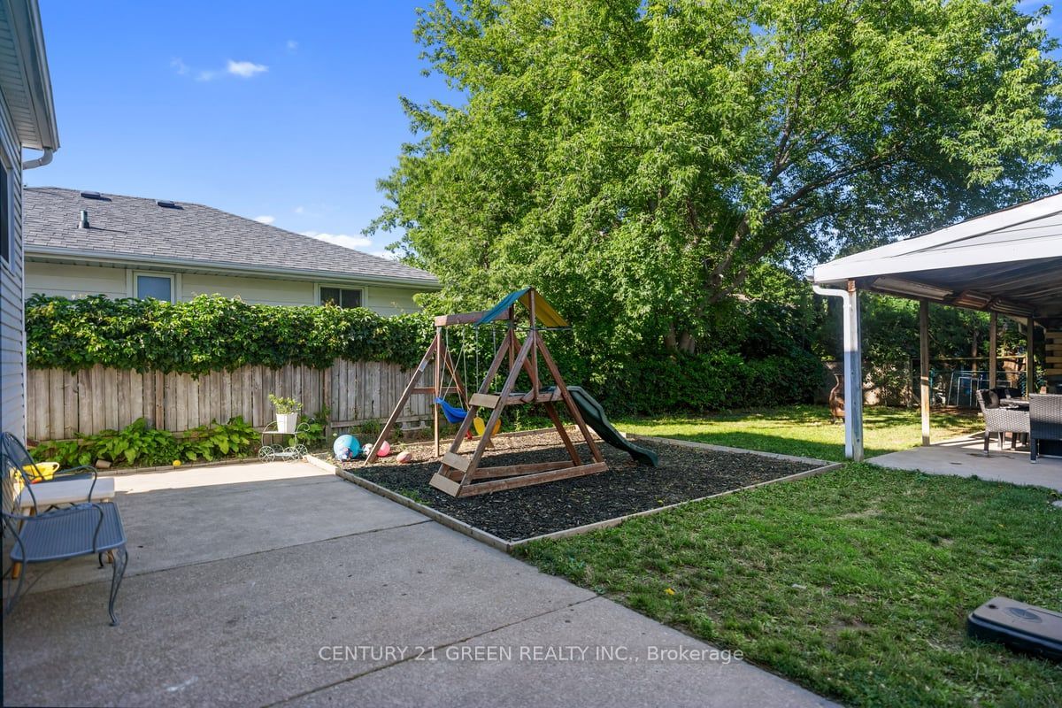 506 Niagara St Street, St. Catharines, ON L2M 3P5 photo 3