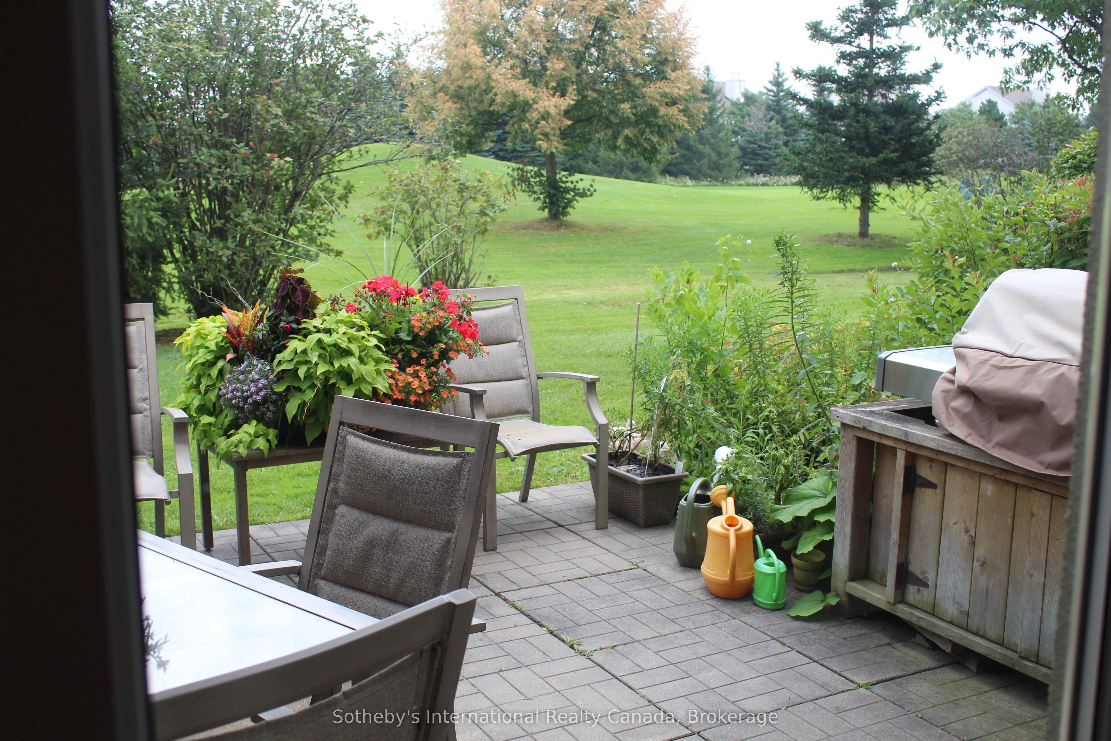 107 Wintergreen Place 115, Blue Mountains, ON L9Y 0P8 photo 5