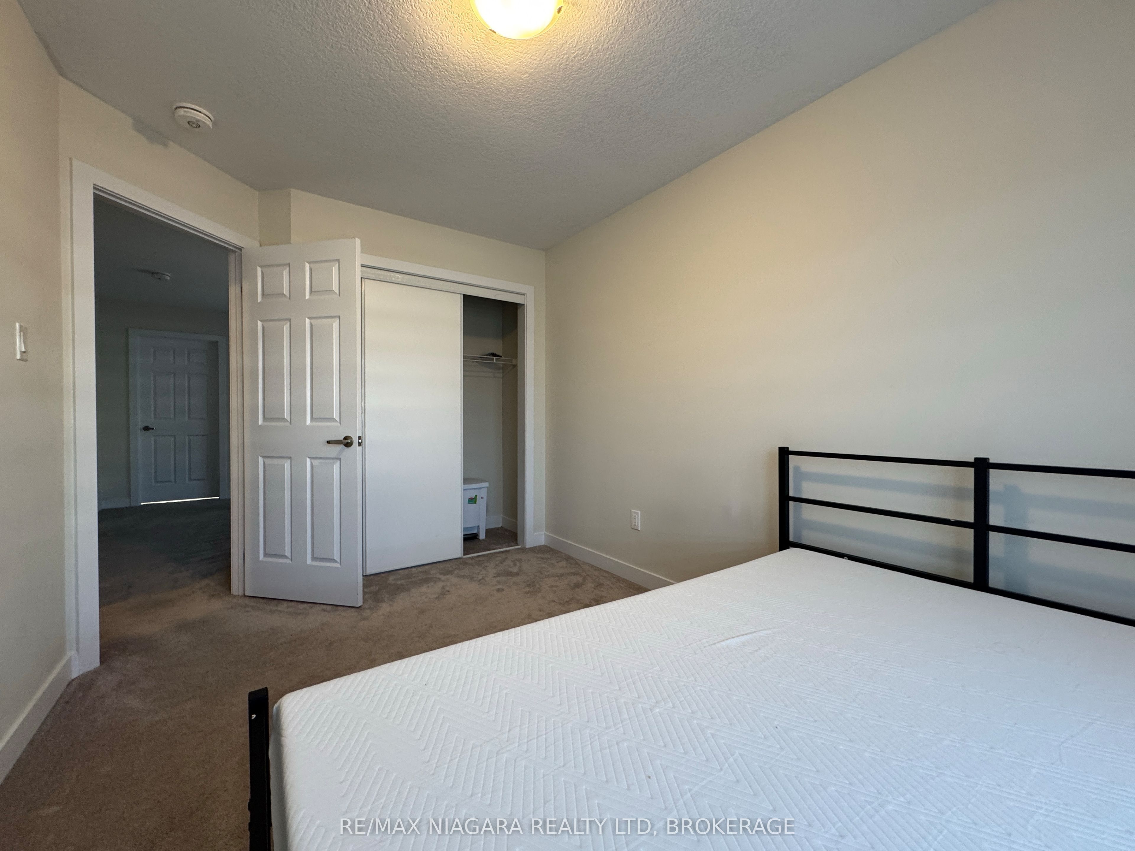 21 Keelson Street Upper, Welland, ON L3B 0M2 photo 3