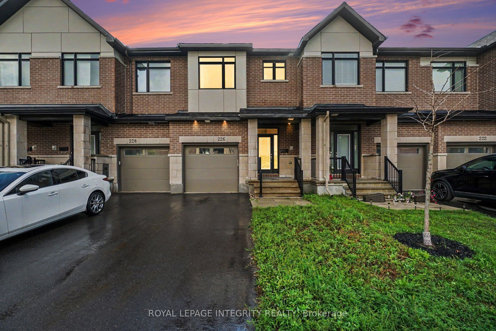 226 Monticello Avenue, Kanata, ON K2S 2R7