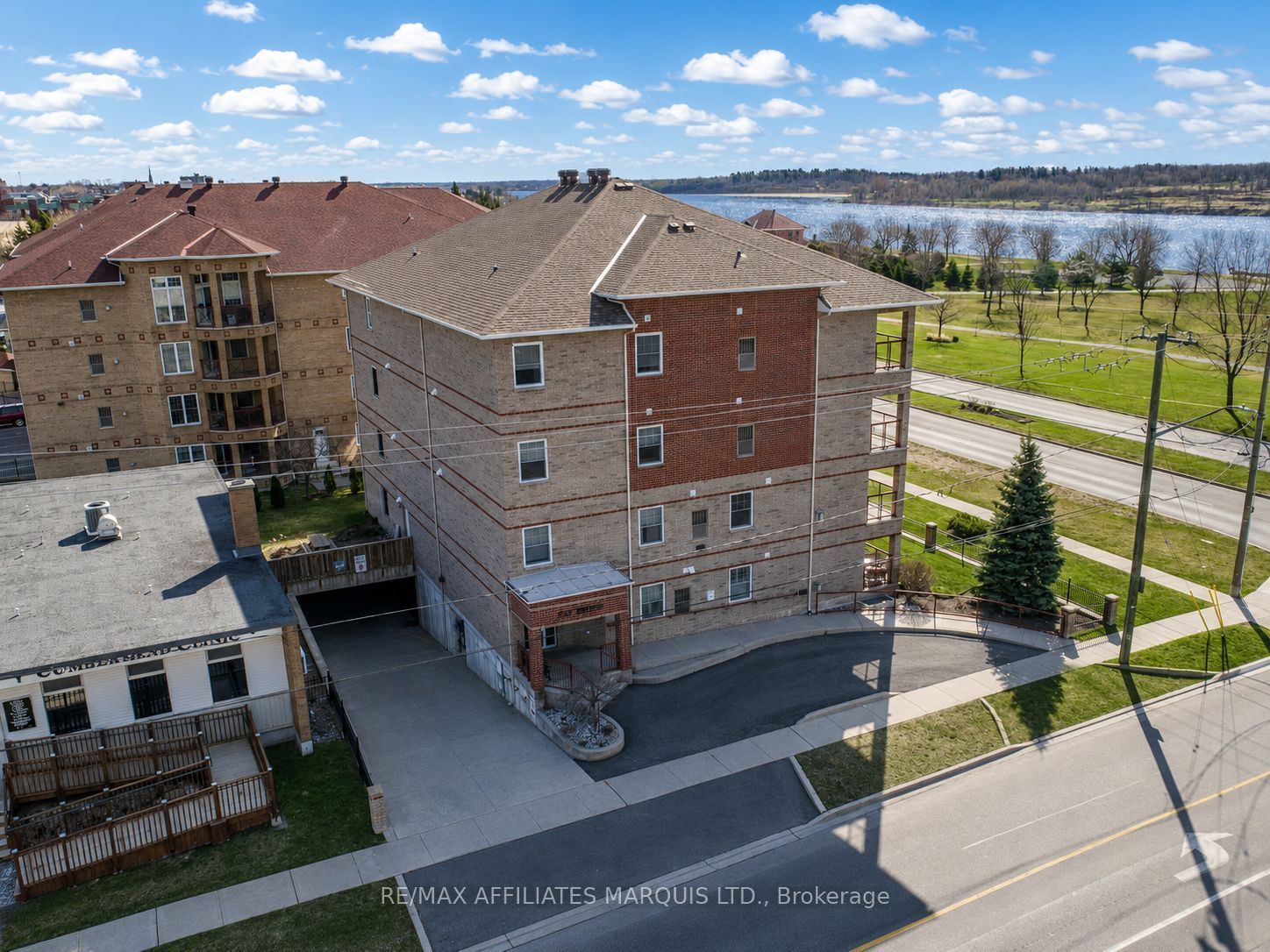 341 Water Street W 402, Cornwall, ON K6J 1A5 photo 4