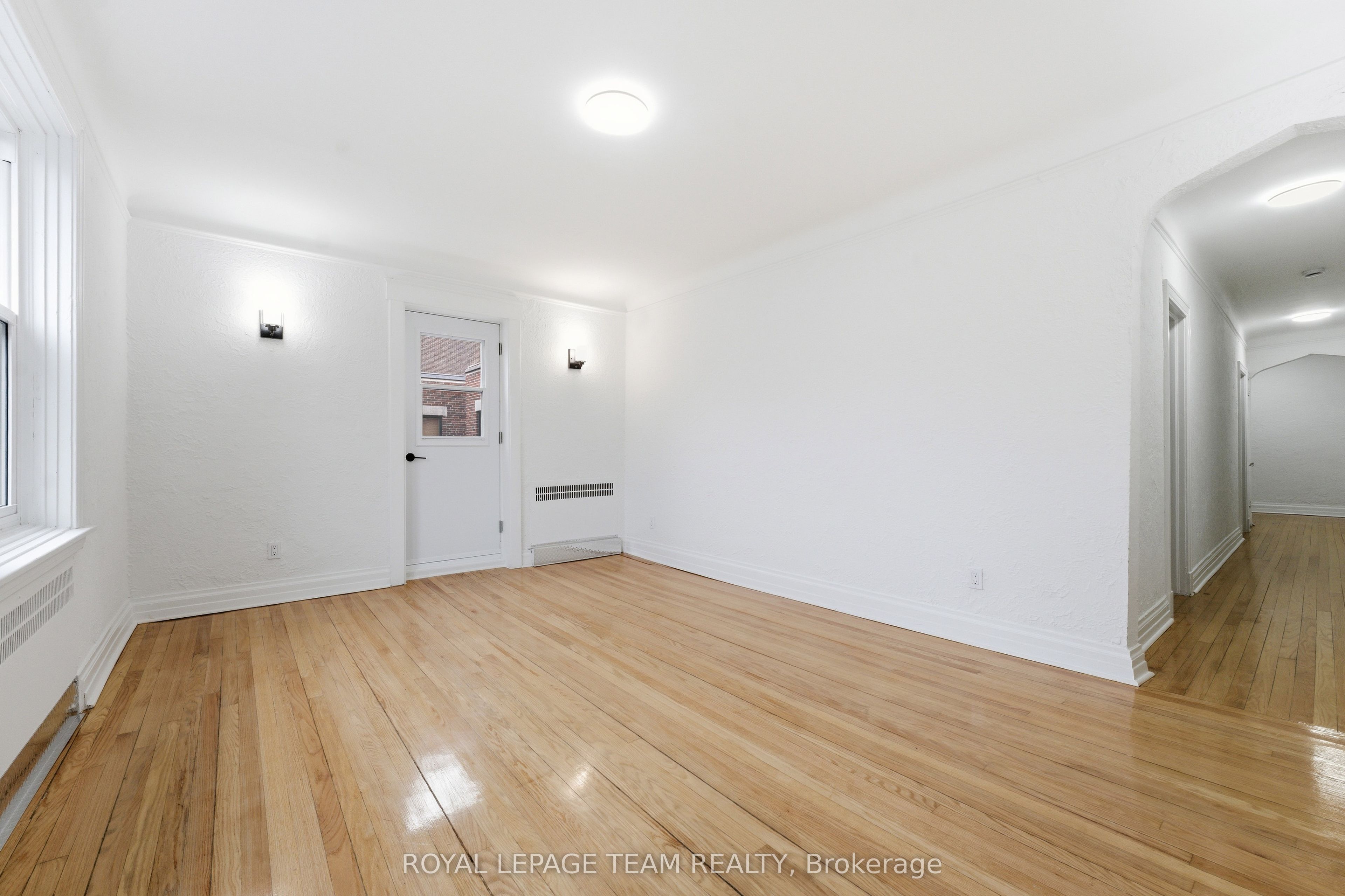 235 Cooper Street 30, Ottawa Centre, ON K2P 1L7 photo 3