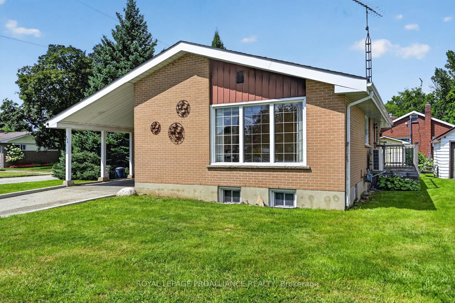 402 Linda Street, Prescott, ON K0E 1T0