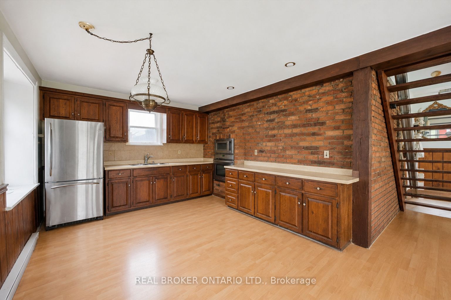 36 Elgin Street E, Woolwich, ON N0B 1N0 photo 4