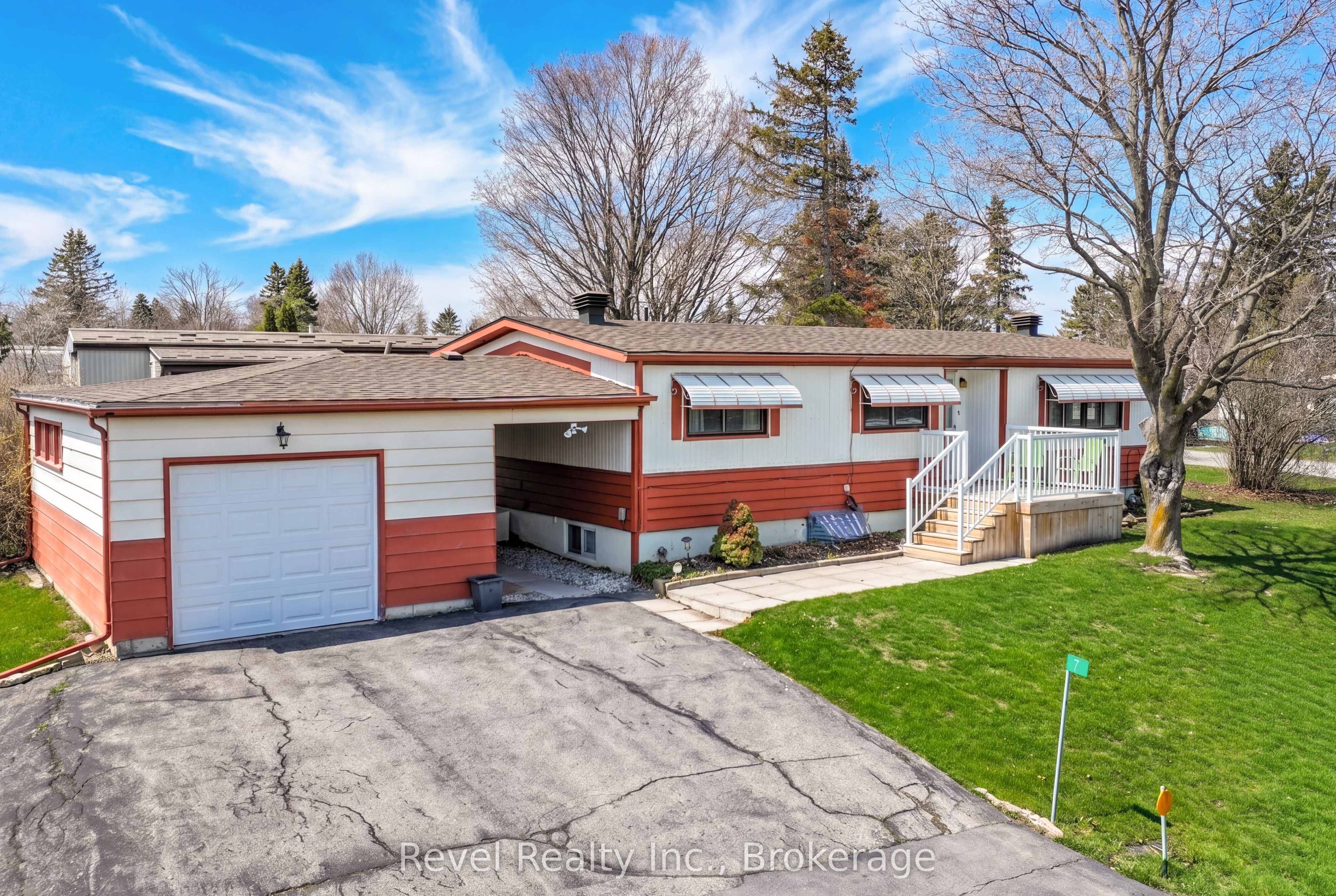 7 Macal Drive, Kawartha Lakes, ON K9V 0H5 photo 2