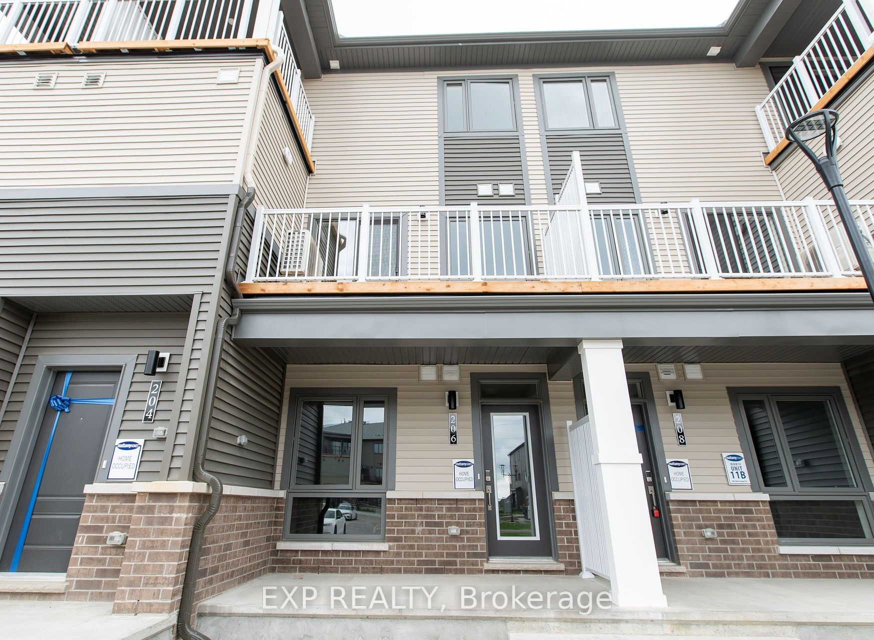 206 Lillian Freiman Private, Barrhaven, ON K2J 6Z8